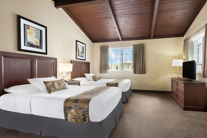Travelodge by Wyndham San Francisco Bay | San Francisco, CA Hotels