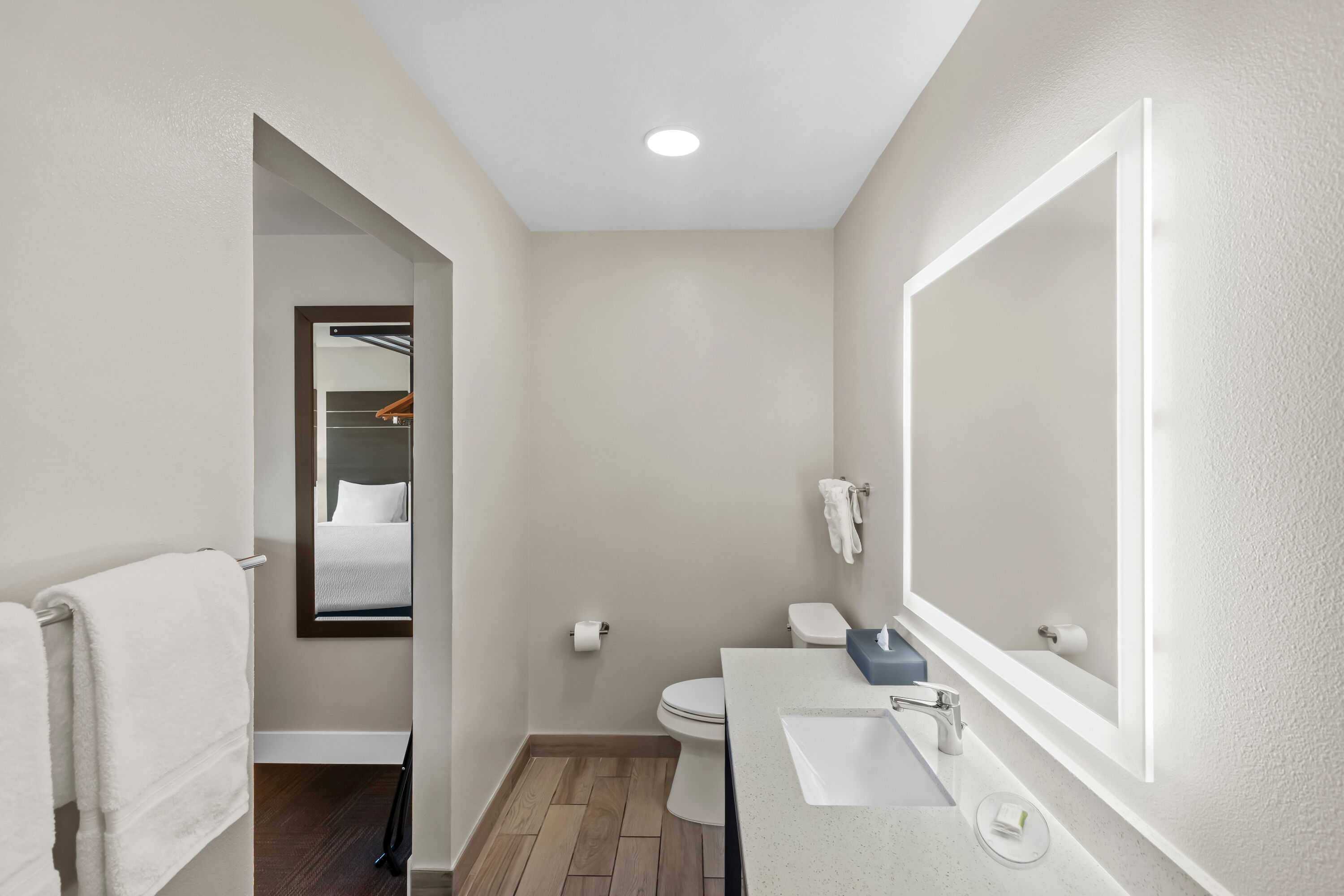 Guest room bath at the Travelodge by Wyndham Santa Rosa Wine Country in Santa Rosa, California