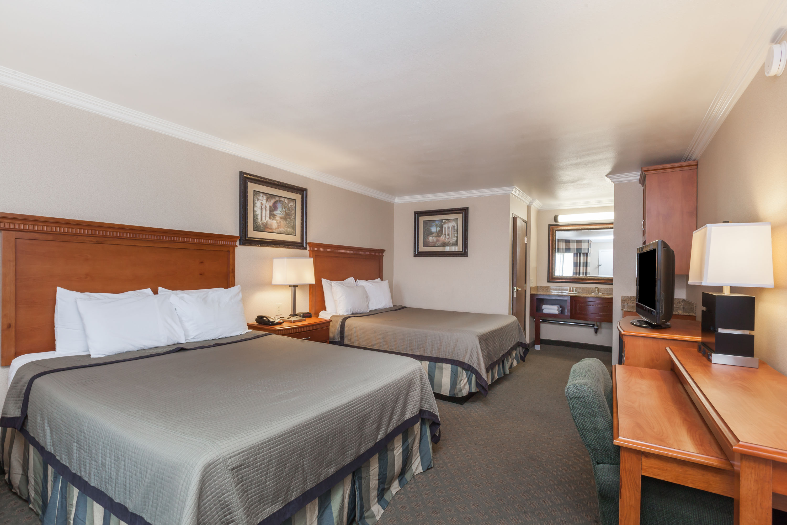 Travelodge By Wyndham Sylmar Ca Sylmar Ca Hotels