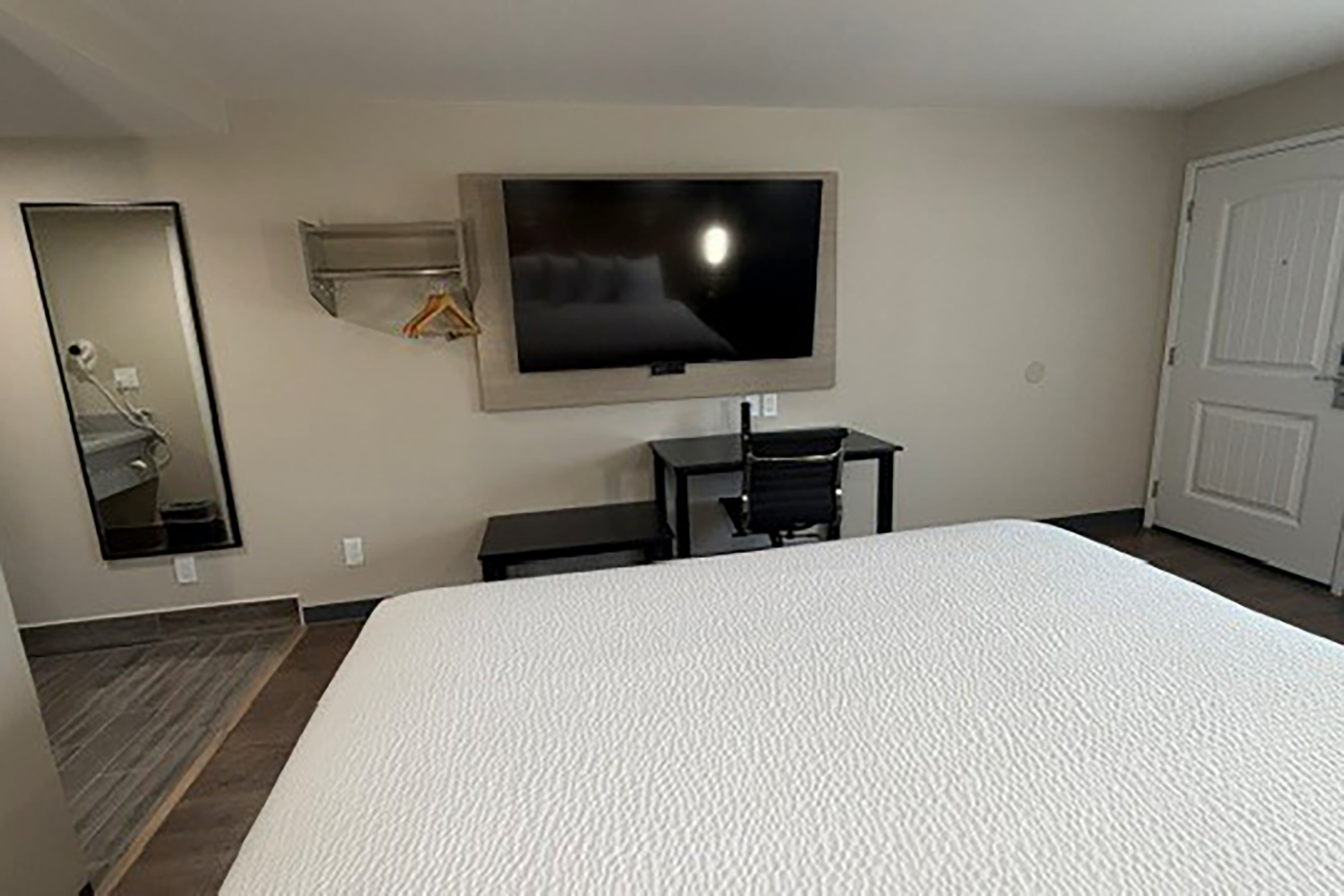 Guest room at the Travelodge by Wyndham Ukiah in Ukiah, California