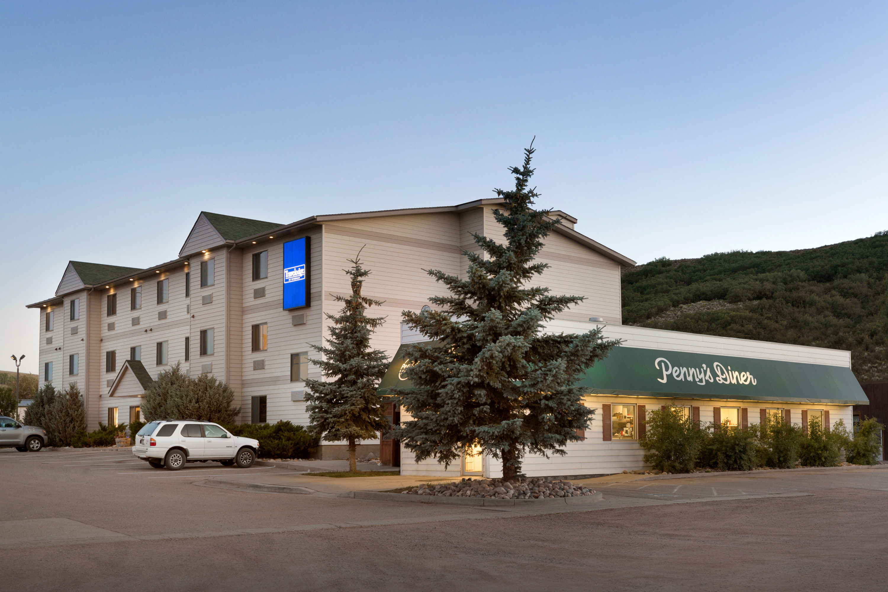 Exterior of Travelodge by Wyndham Yampa hotel in Yampa, Colorado