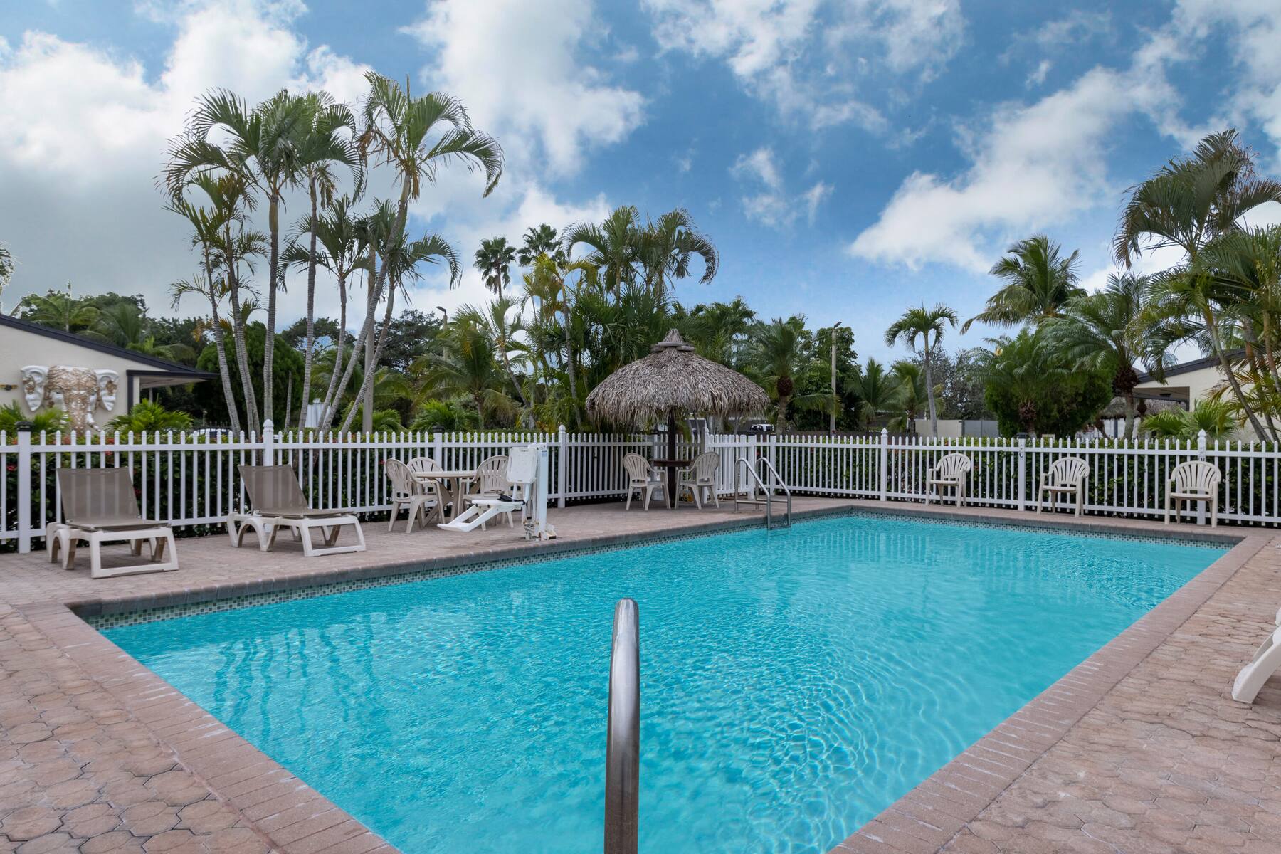 Pool at the Travelodge Florida City/Homestead/Everglades in Florida City, Florida Pool at the Travelodge Florida City/Homestead/Everglades in Florida City, Florida