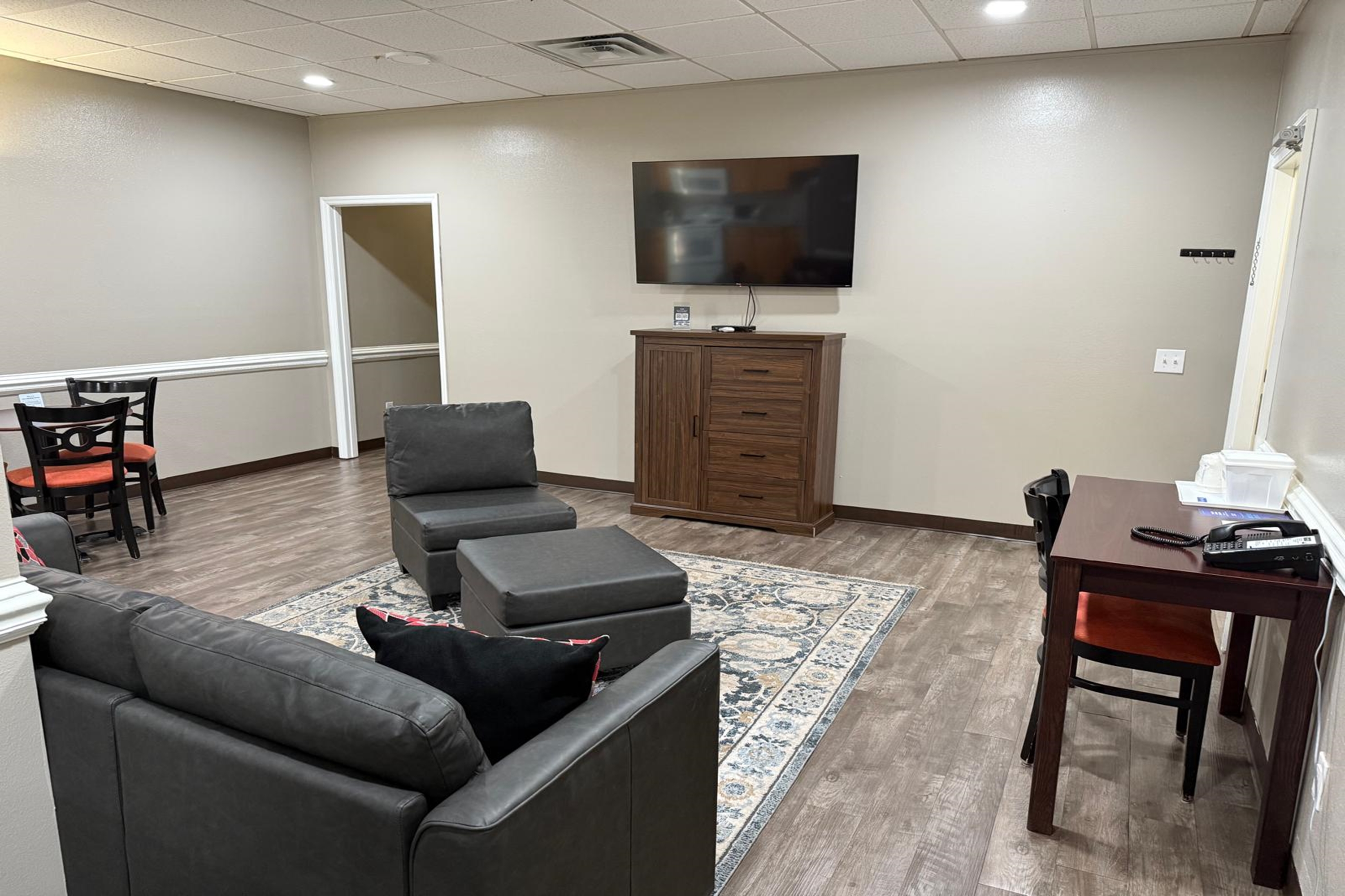 Guest room at the Travelodge by Wyndham Lakeland in Lakeland, Florida
