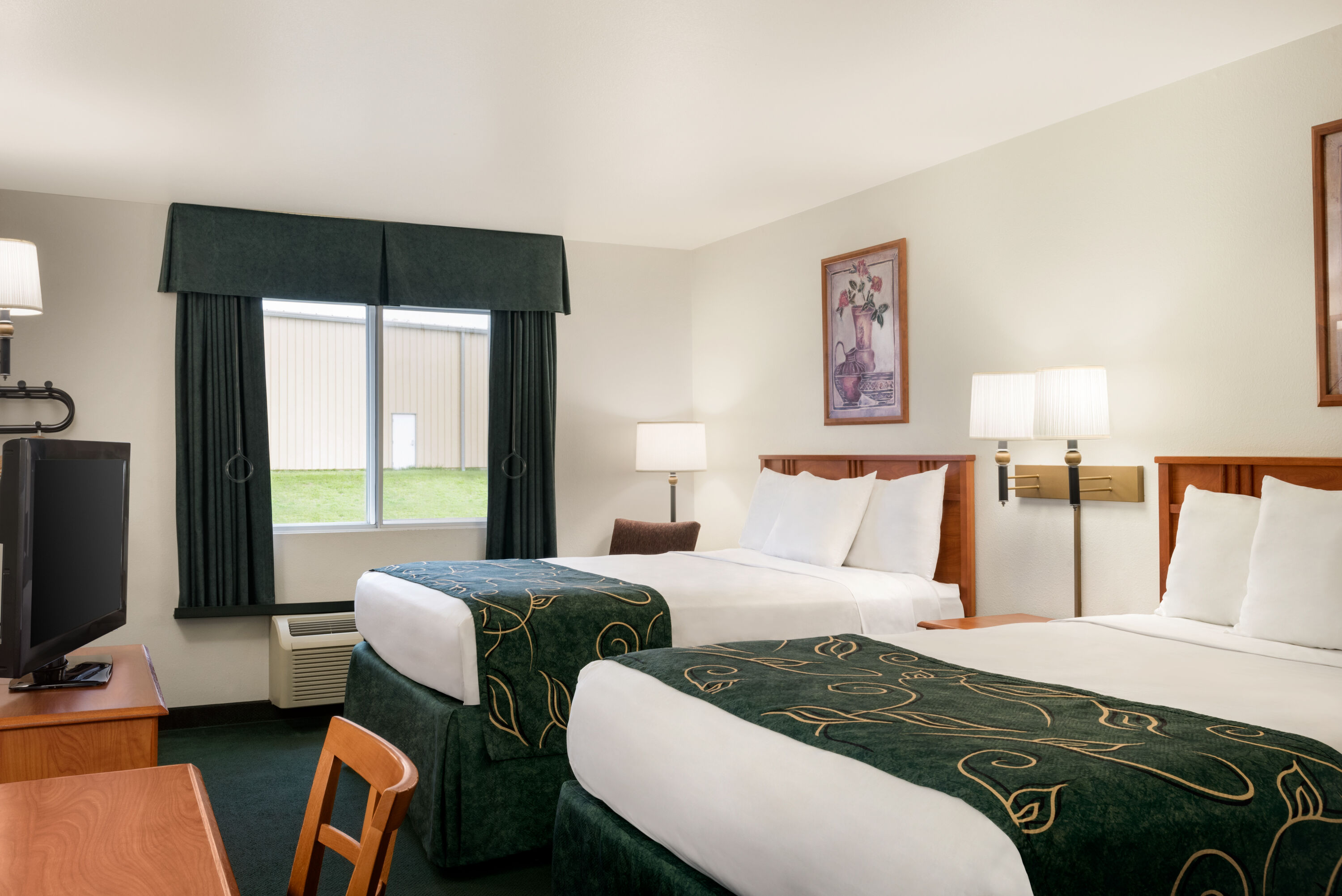 Travelodge by Wyndham Clinton Valley West Court Clinton IA Hotels