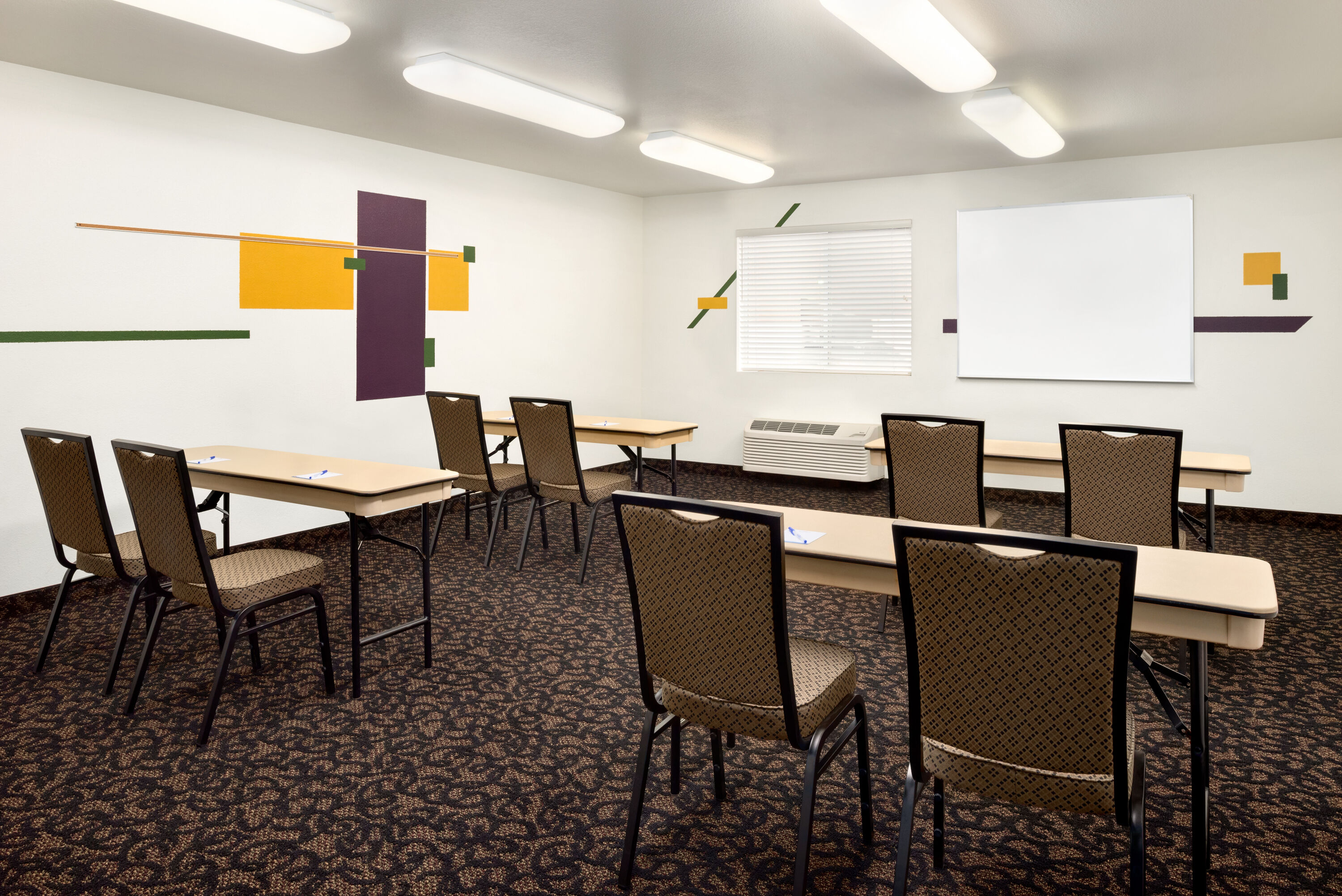 Travelodge by Wyndham Clinton Valley West Court Clinton IA Hotels