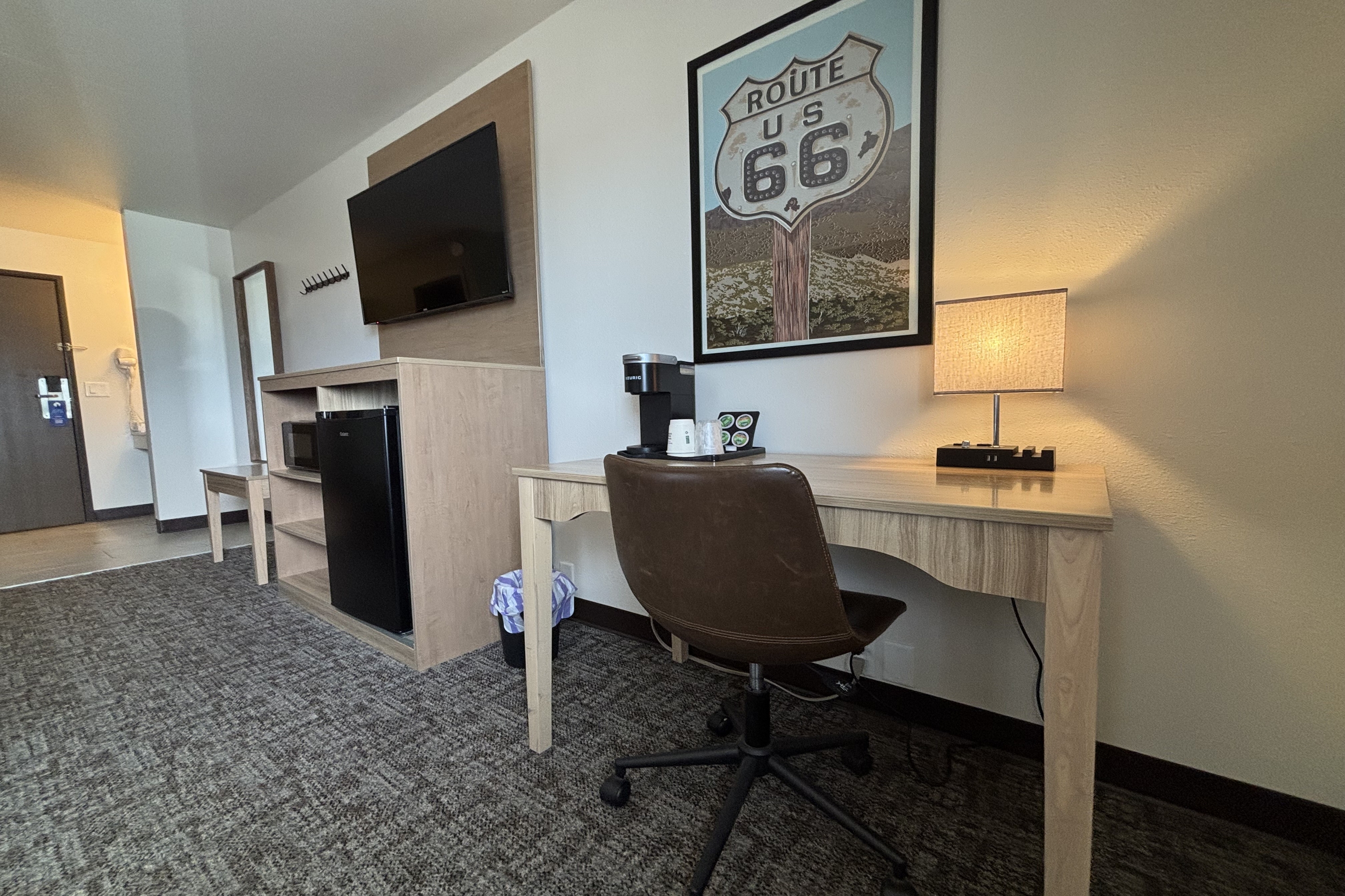 Guest room feature at the Travelodge by Wyndham Atlanta, Illinois in Atlanta, Illinois