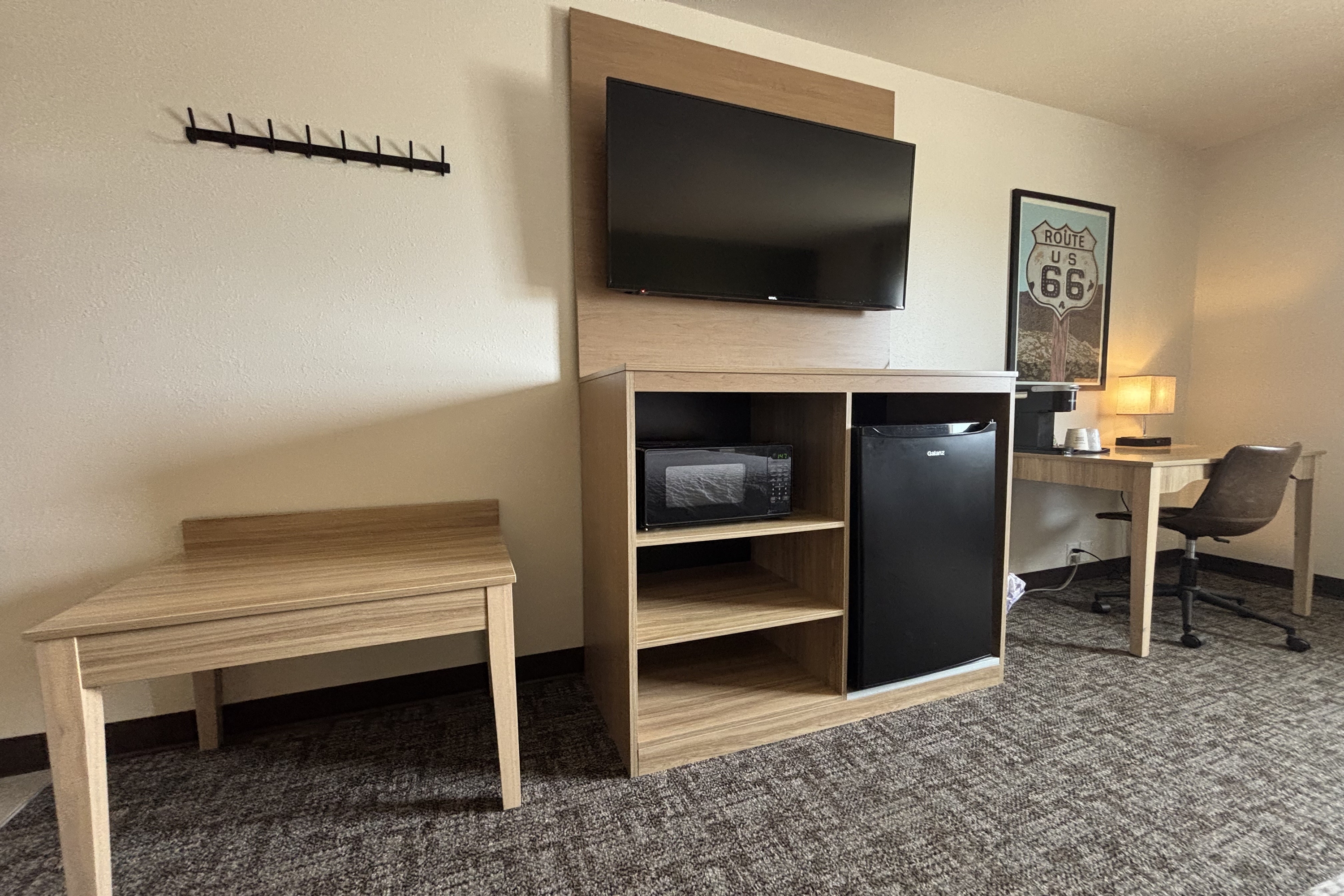 Guest room feature at the Travelodge by Wyndham Atlanta, Illinois in Atlanta, Illinois