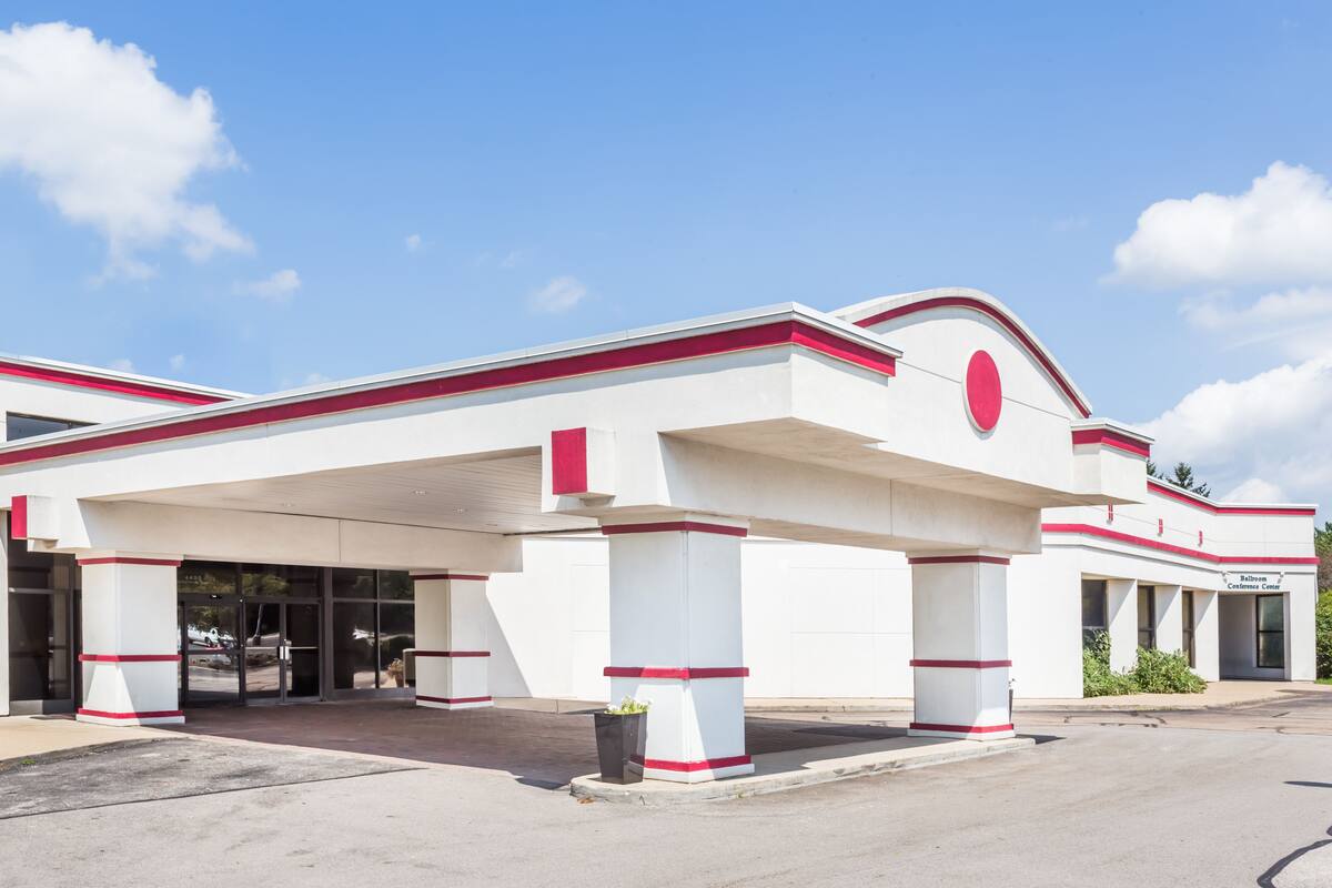 hotelname} | ${city} hotels, il 61614 hotelname} | ${city} hotels, il 61614