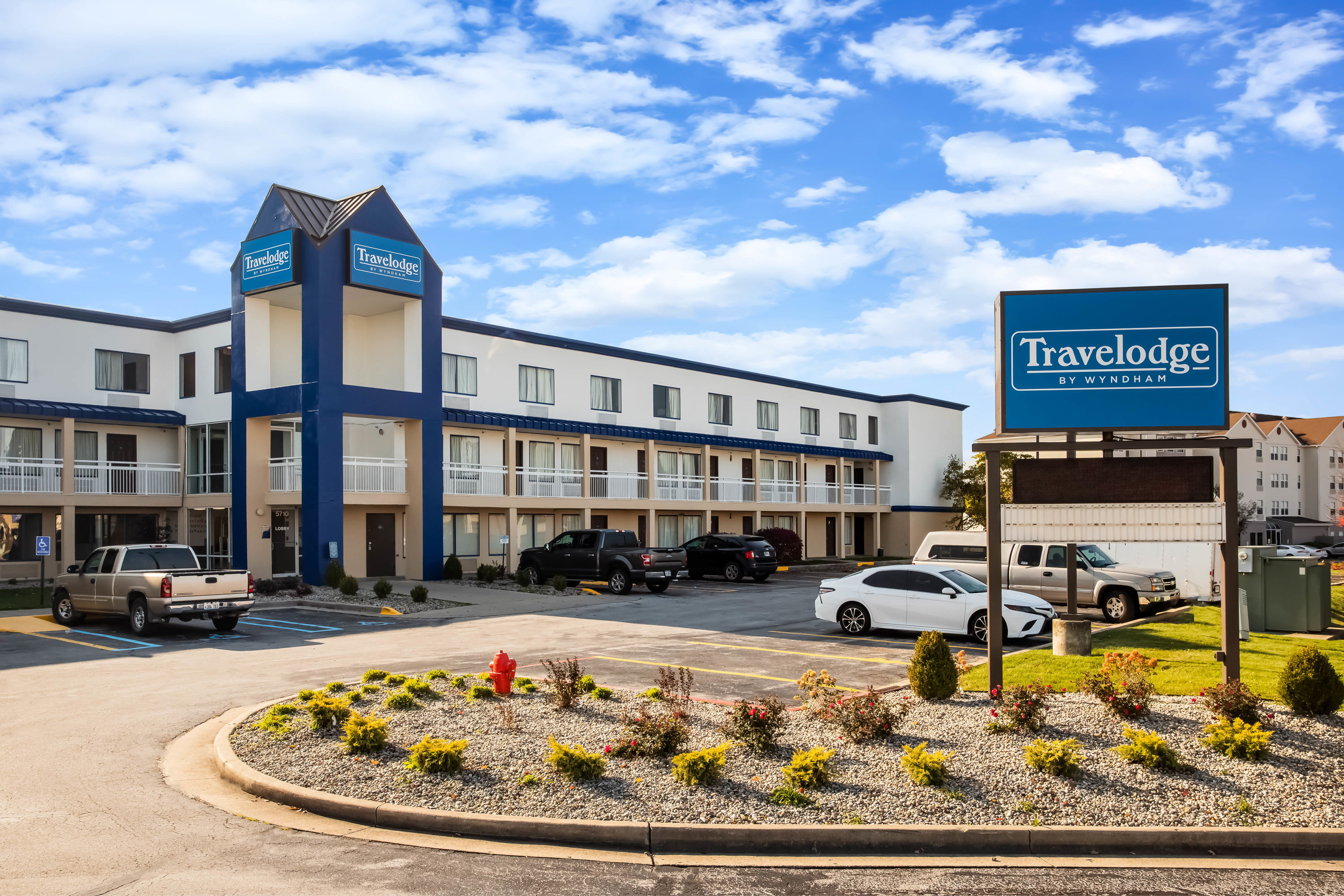 Travelodge By Wyndham Fort Wayne North Fort Wayne In Hotels