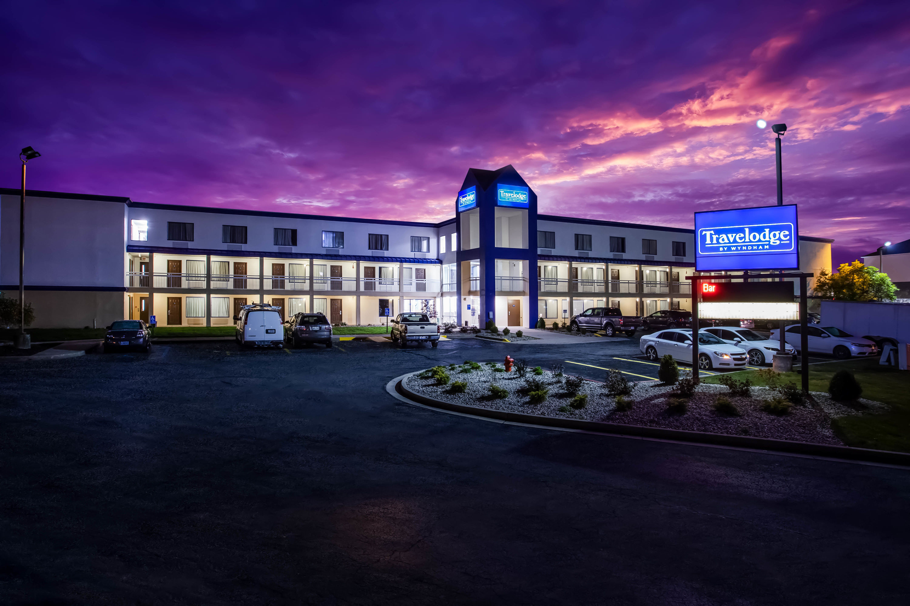 Travelodge by Wyndham Fort Wayne North | Fort Wayne, IN Hotels
