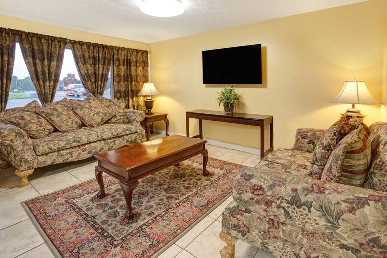 Travelodge Sellersburg hotel lobby in Sellersburg, Indiana