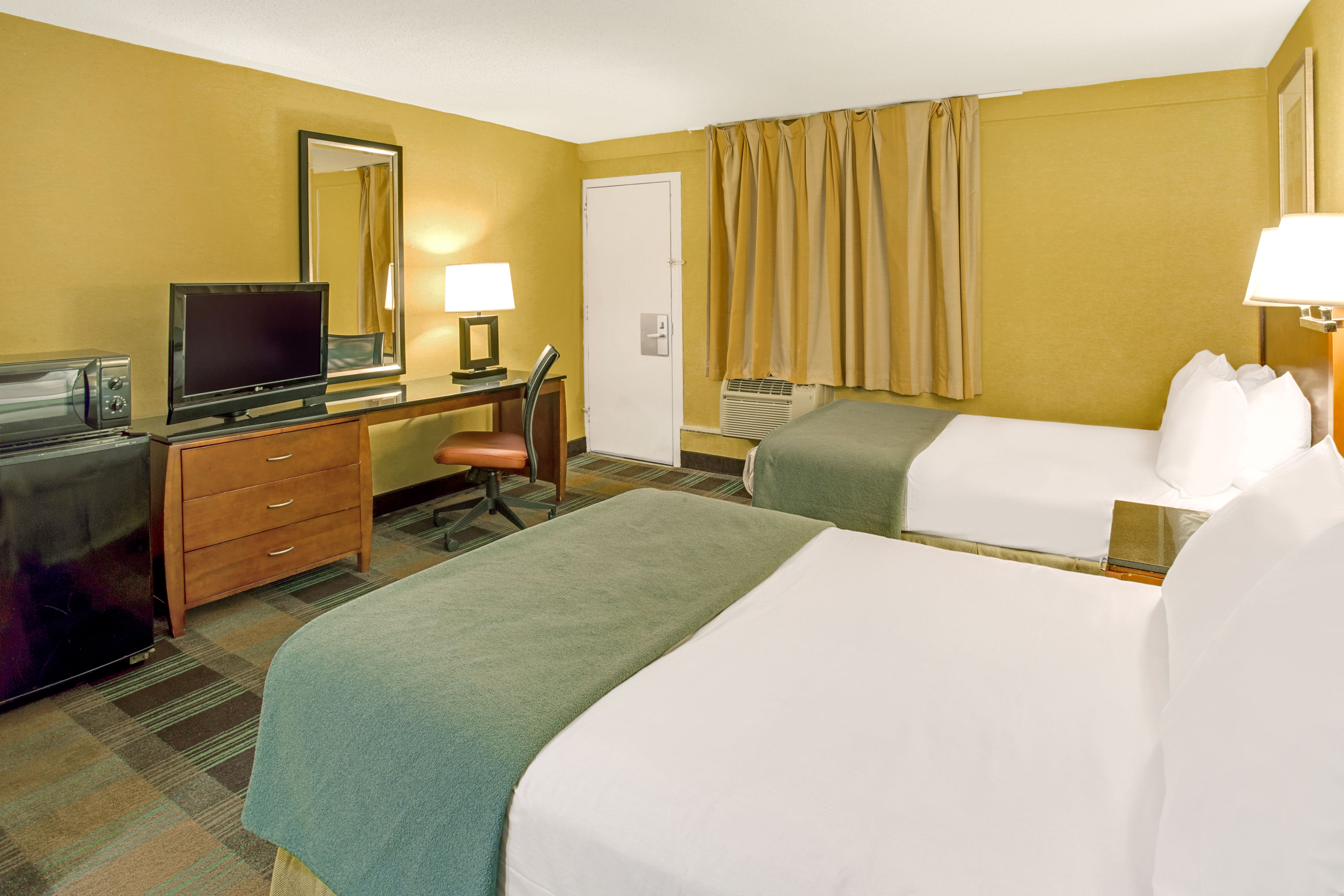 Travelodge By Wyndham Silver Spring Silver Spring Md Hotels
