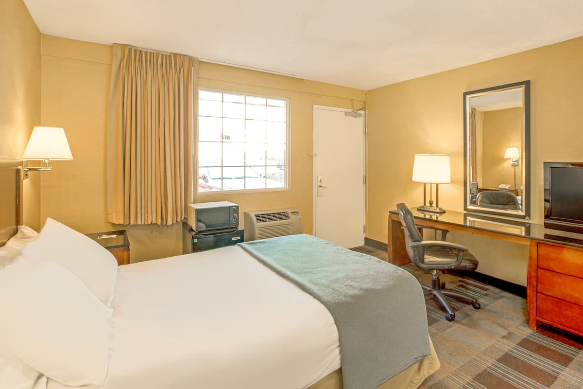 Travelodge by Wyndham Silver Spring | Silver Spring, MD Hotels