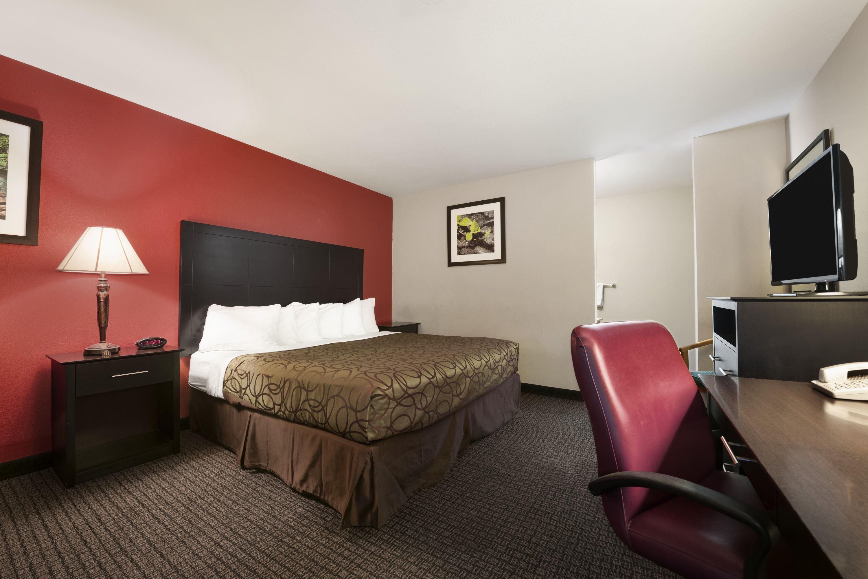 Travelodge By Wyndham Traverse City Mi Traverse City Mi