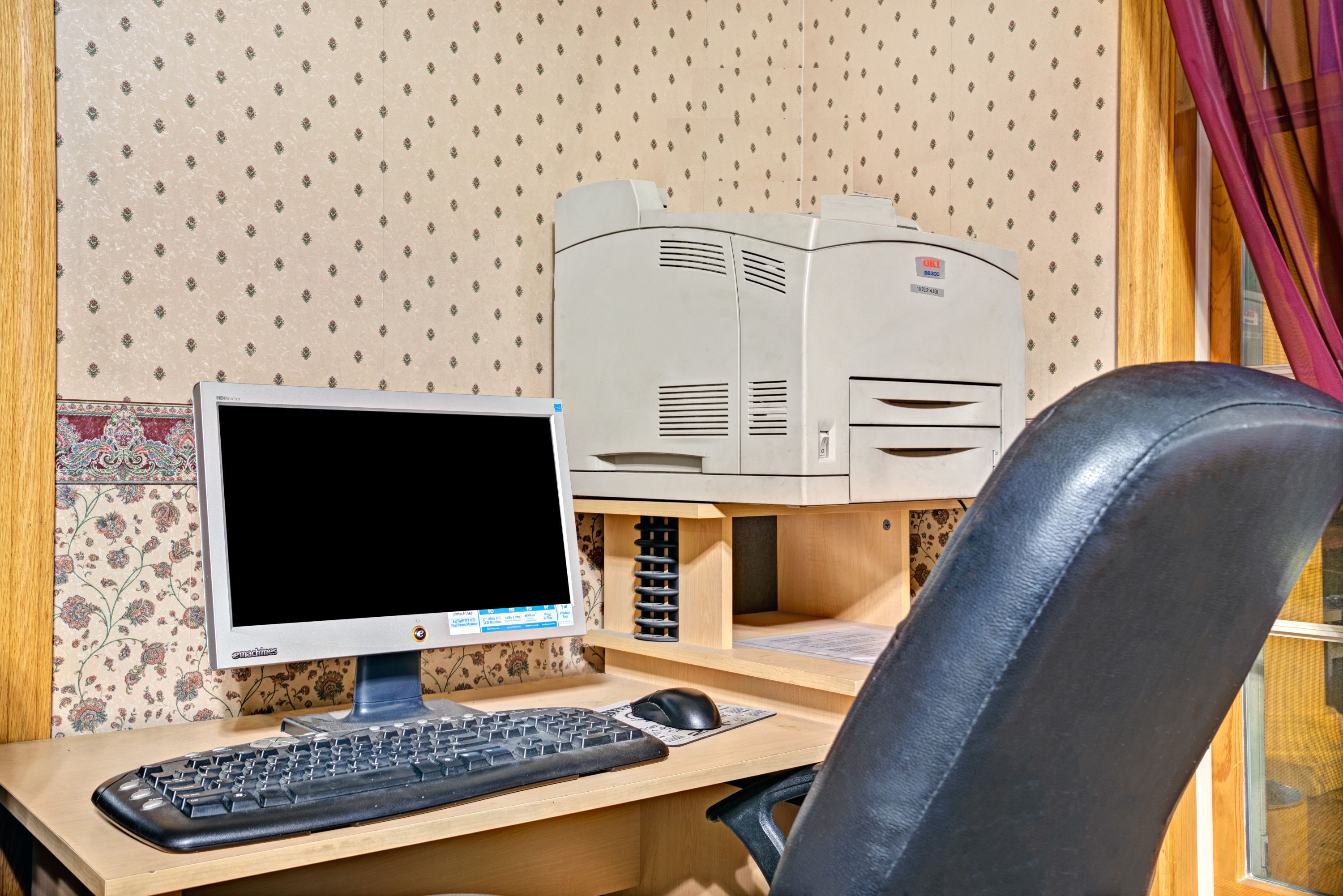 Travelodge by Wyndham Red Wing business center in Red Wing, Minnesota