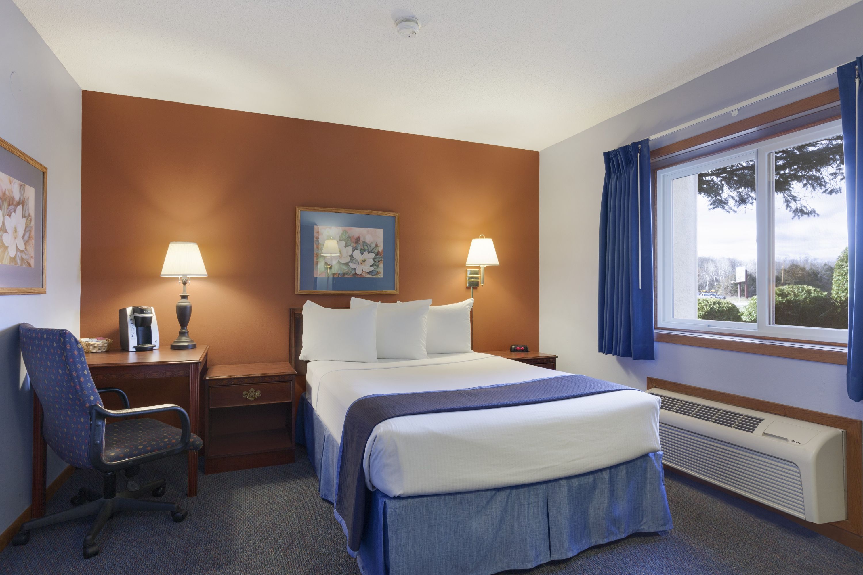 Travelodge by Wyndham Motel of St Cloud | Saint Cloud, MN Hotels