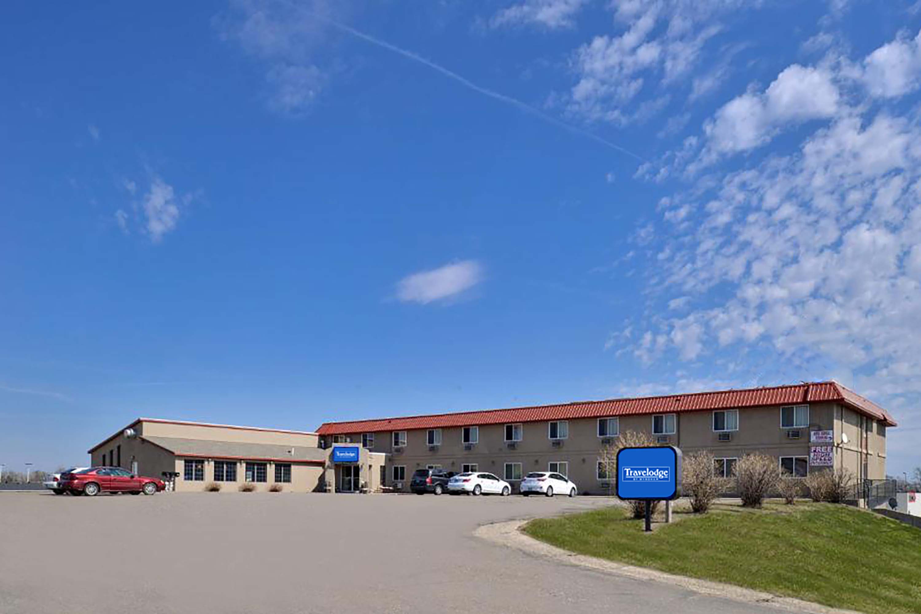 Sauk River Inn & Suites, a Travelodge by Wyndham Sauk Centre, MN Hotels