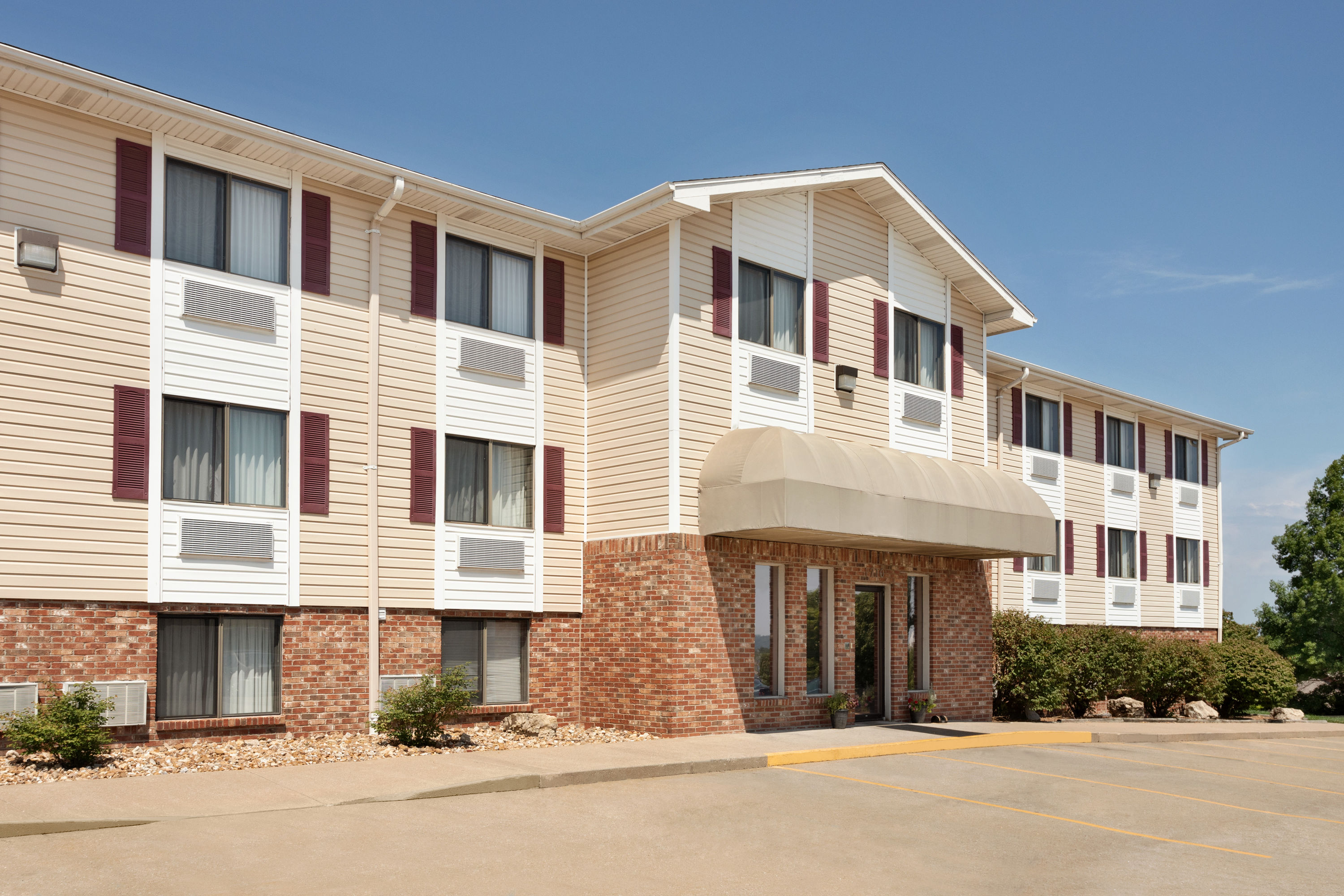 Travelodge by Wyndham Jefferson City Jefferson City MO Hotels