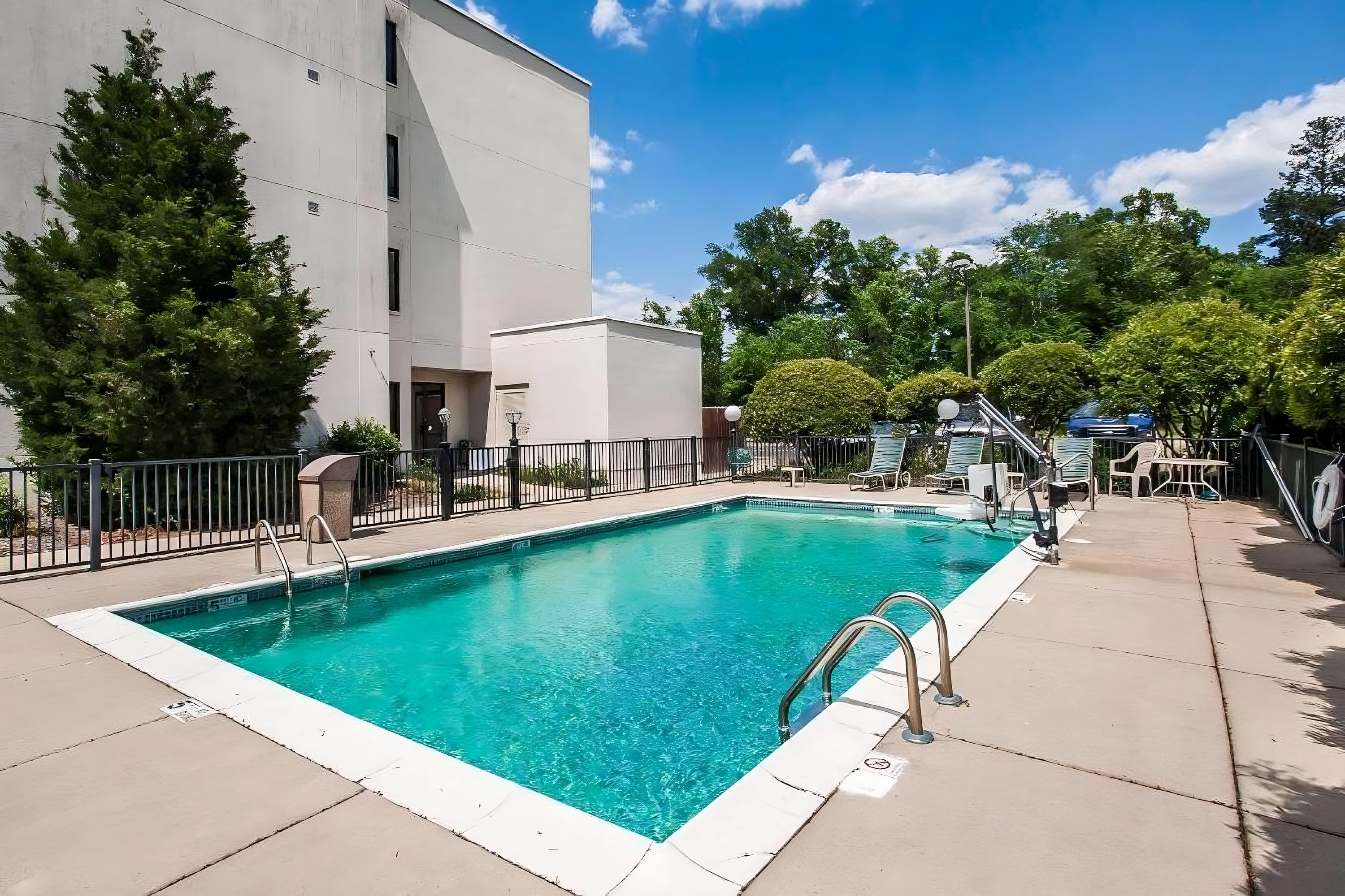 Pool at the Travelodge by Wyndham Flowood/Jackson/Airport North in Flowood, Mississippi