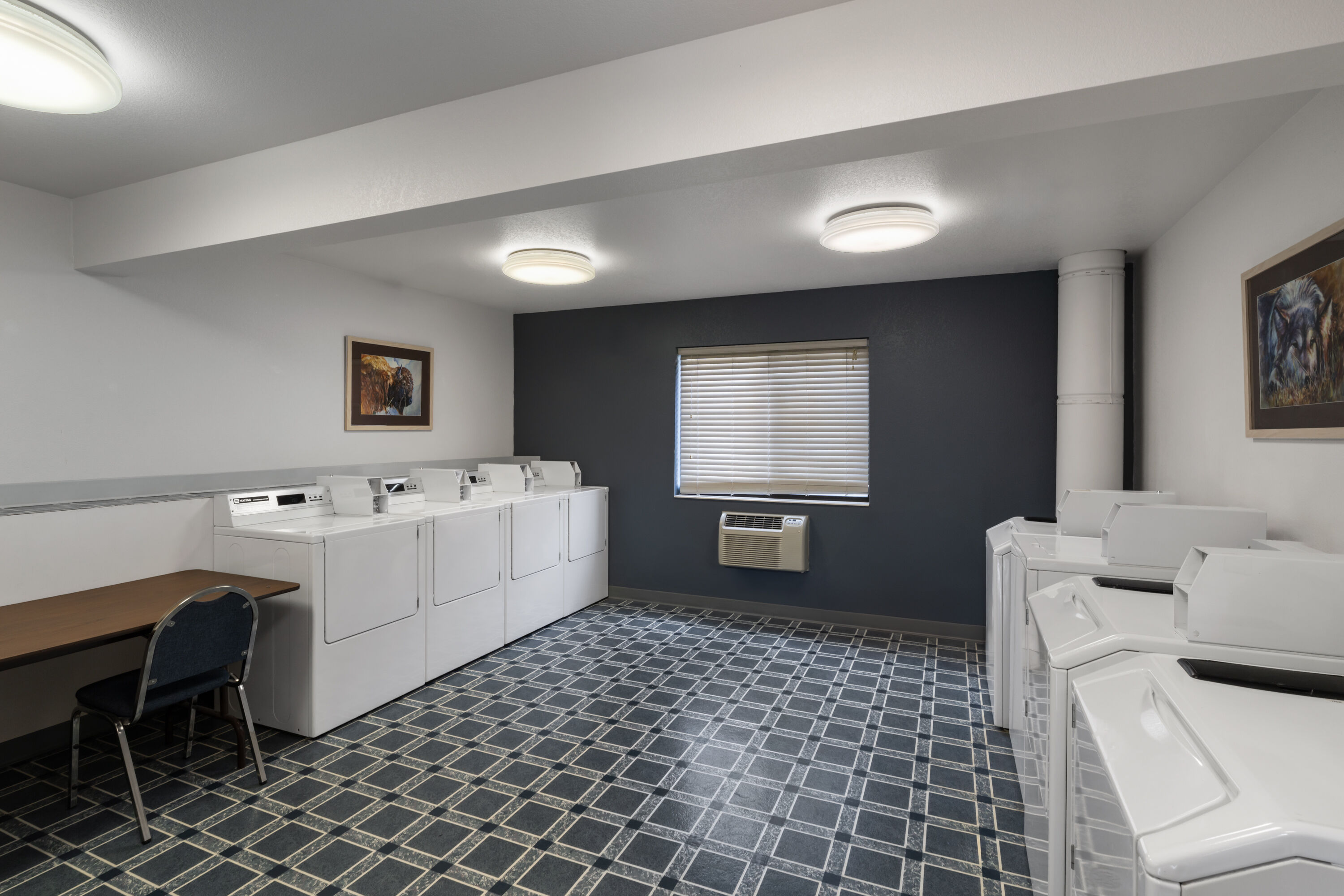 Laundry facilities at Travelodge by Wyndham Gardiner Yellowstone Park North in Gardiner, Montana