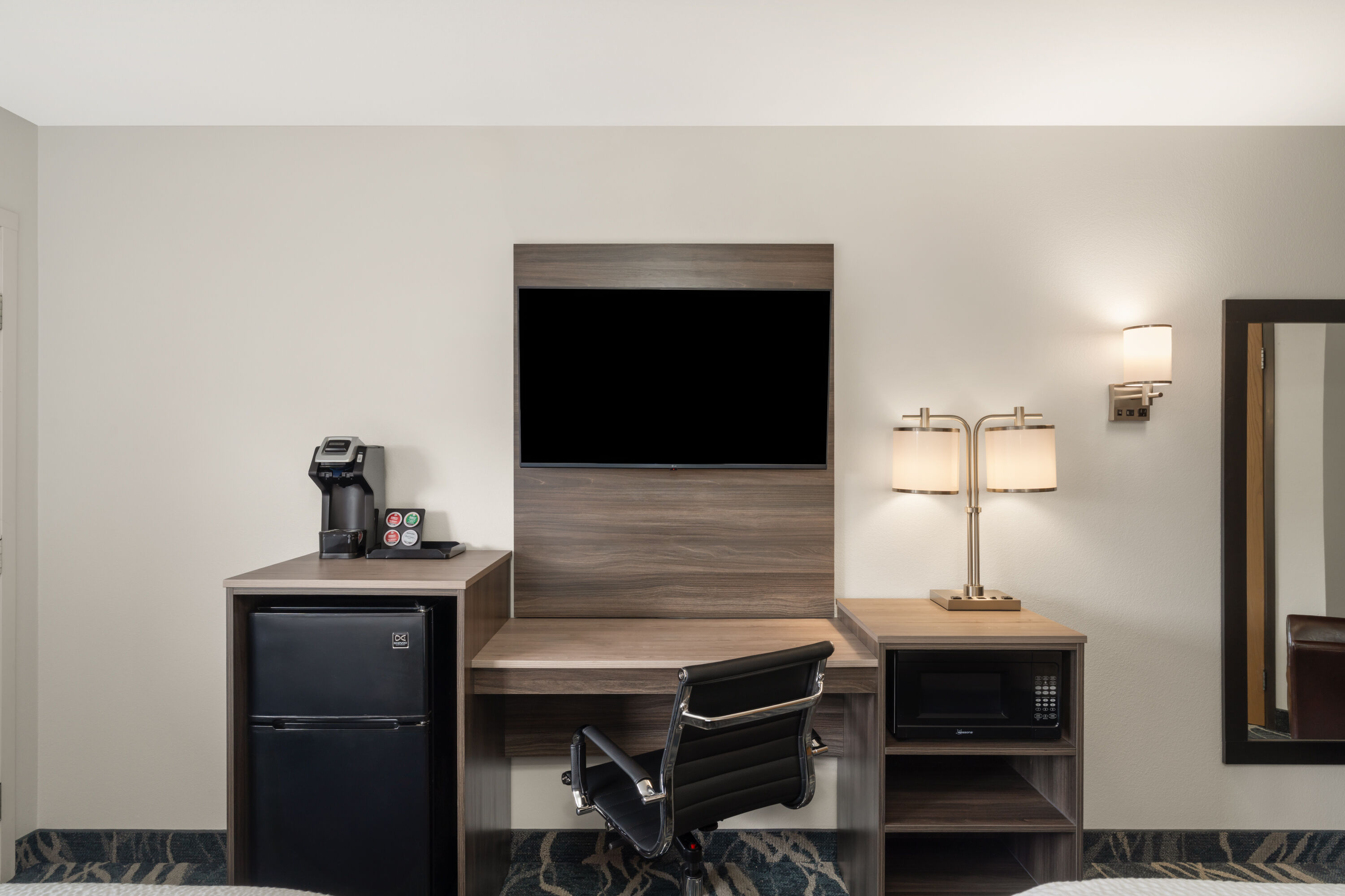 Travelodge by Wyndham Gardiner Yellowstone Park North suite in Gardiner, Montana