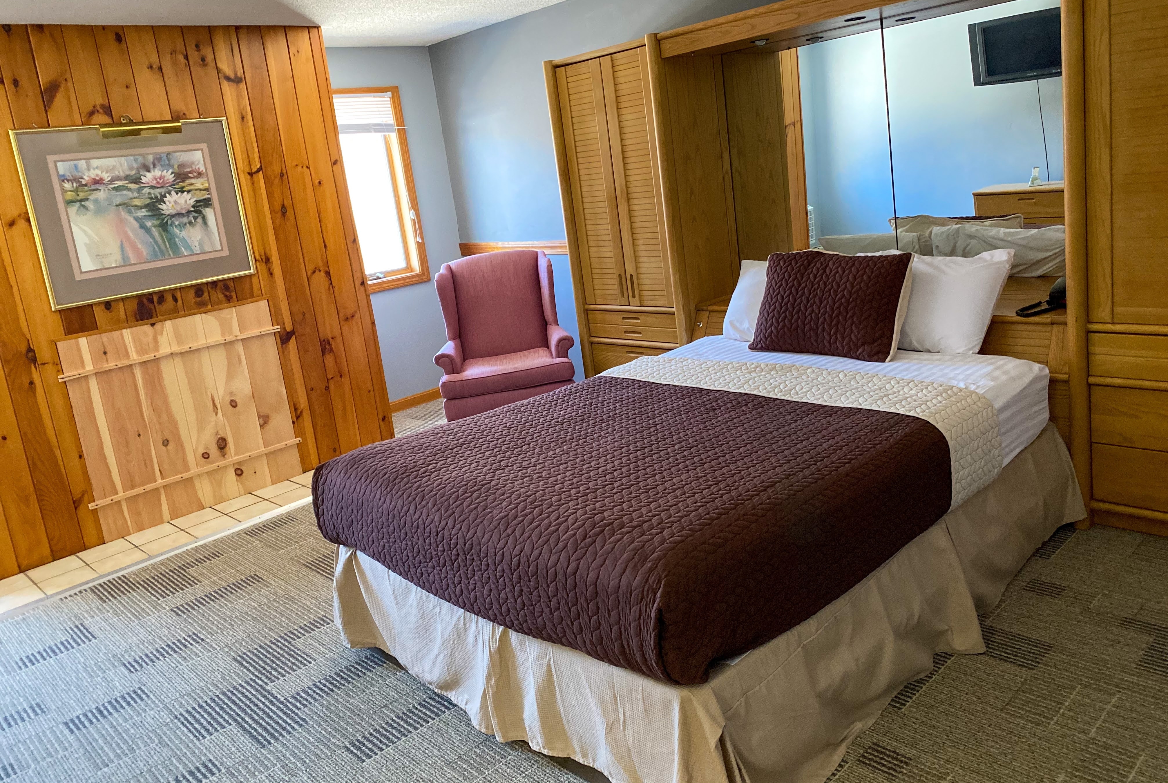 Travelodge by Wyndham Lincoln Near White Mountain suite in Lincoln, New Hampshire