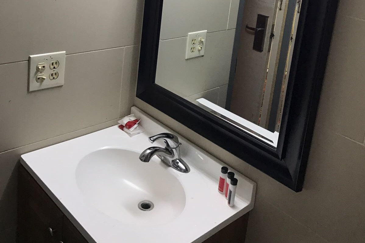 Travelodge By Wyndham Avenel Woodbridge Avenel Nj Hotels