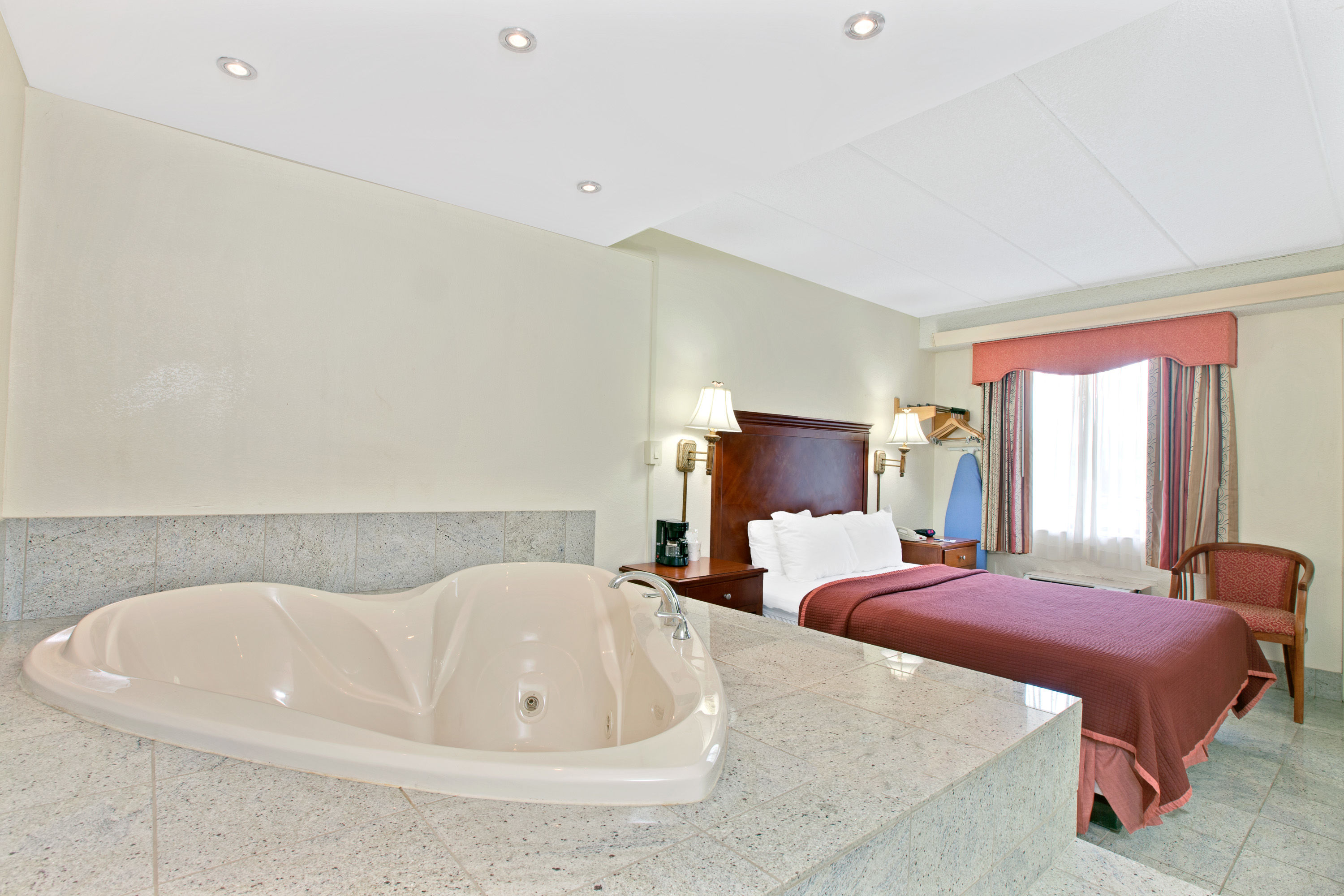 Guest room at the Travelodge by Wyndham Parsippany in Parsippany, New Jersey