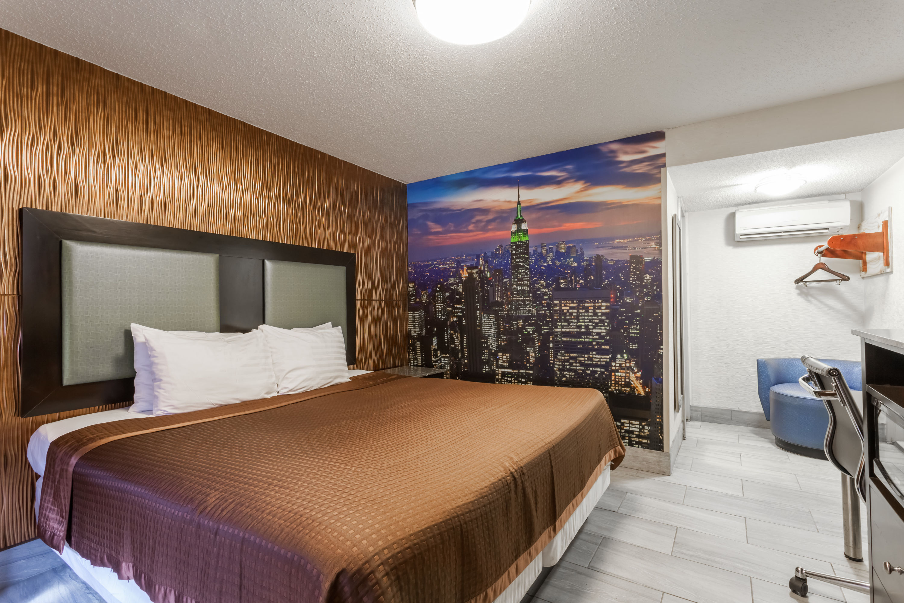 Guest room at the Travelodge by Wyndham South Hackensack in South Hackensack, New Jersey