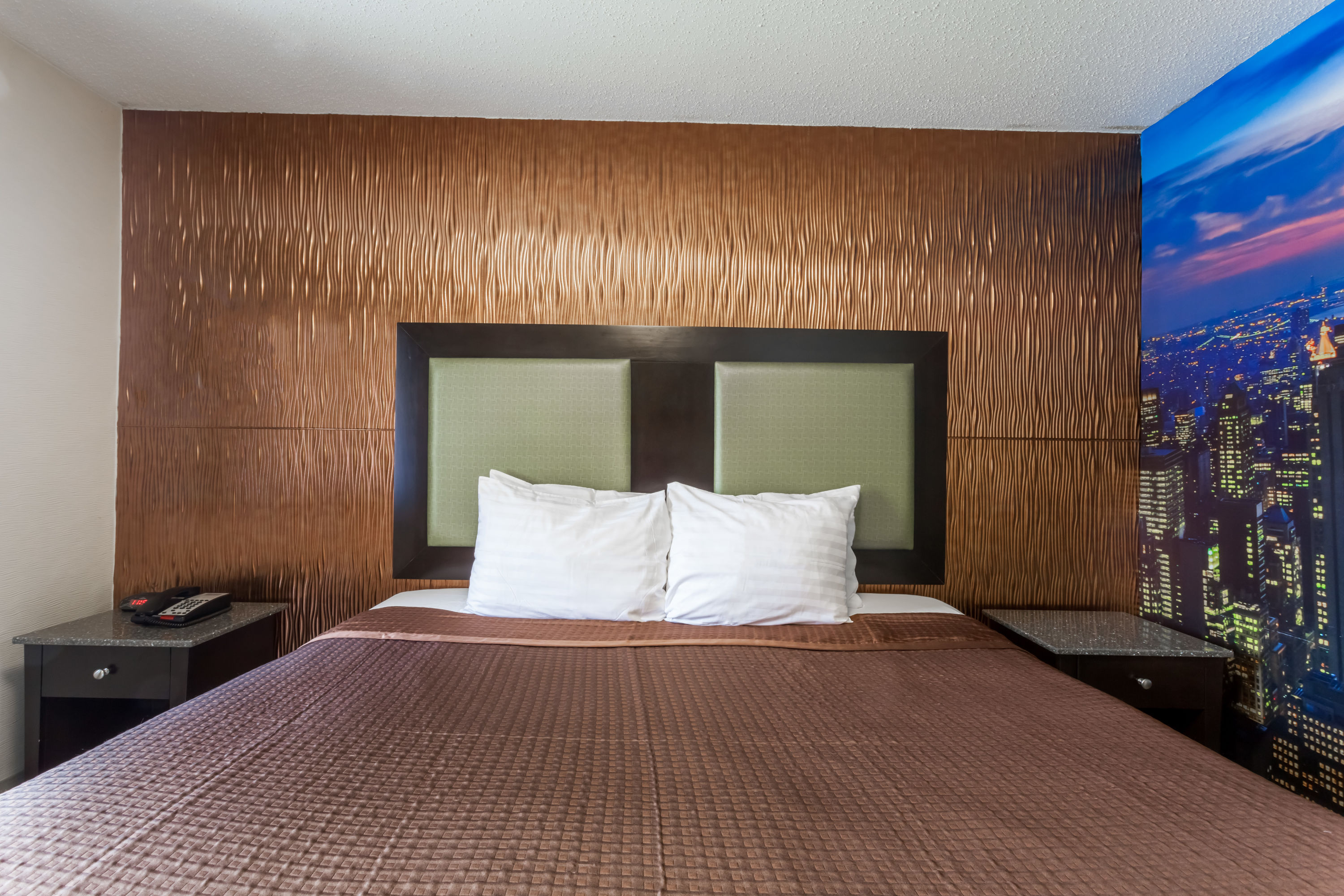 Guest room at the Travelodge by Wyndham South Hackensack in South Hackensack, New Jersey