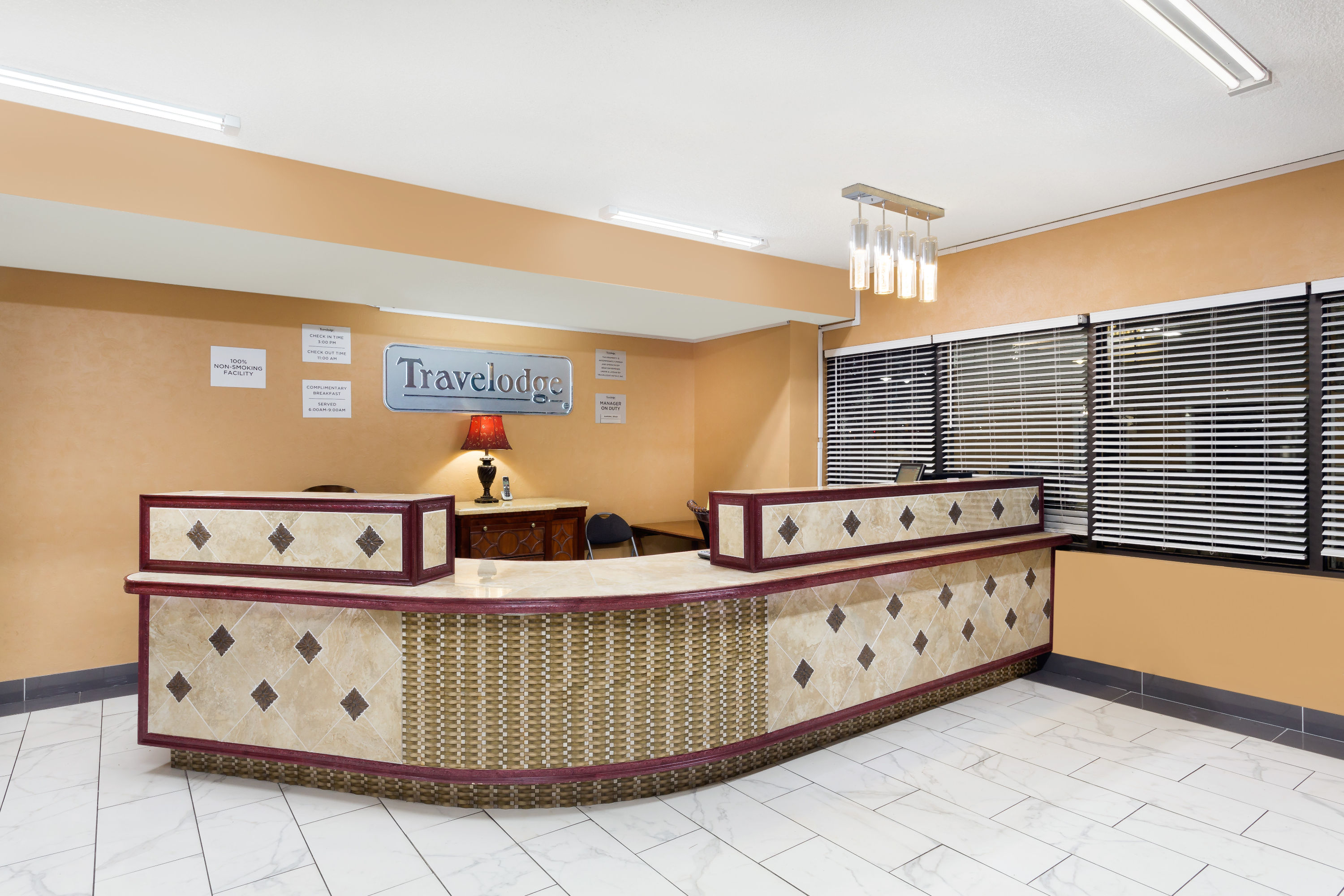 Travelodge By Wyndham Reno Downtown Reno Nv Hotels