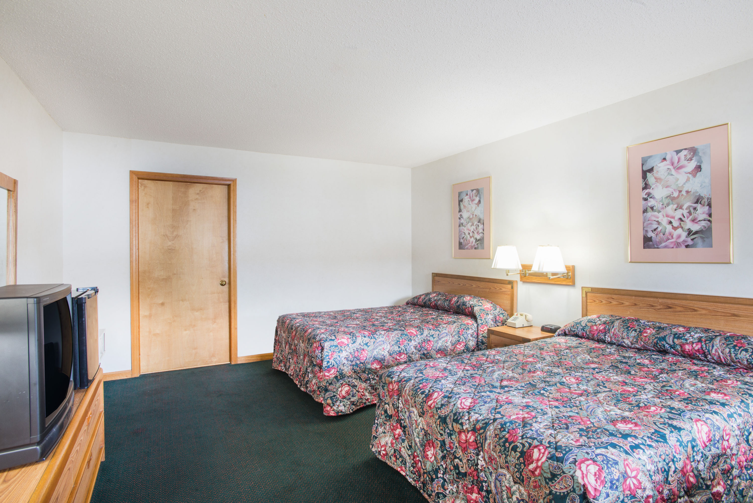 Travelodge by Wyndham Lake George NY Lake George Hotels NY 12845