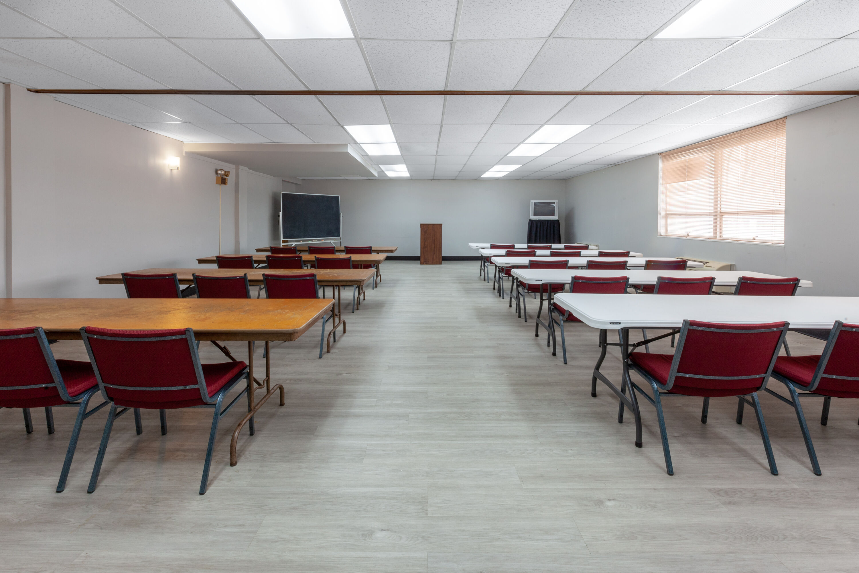 Meeting room at Travelodge by Wyndham Cleveland Airport in Brook Park, Ohio
