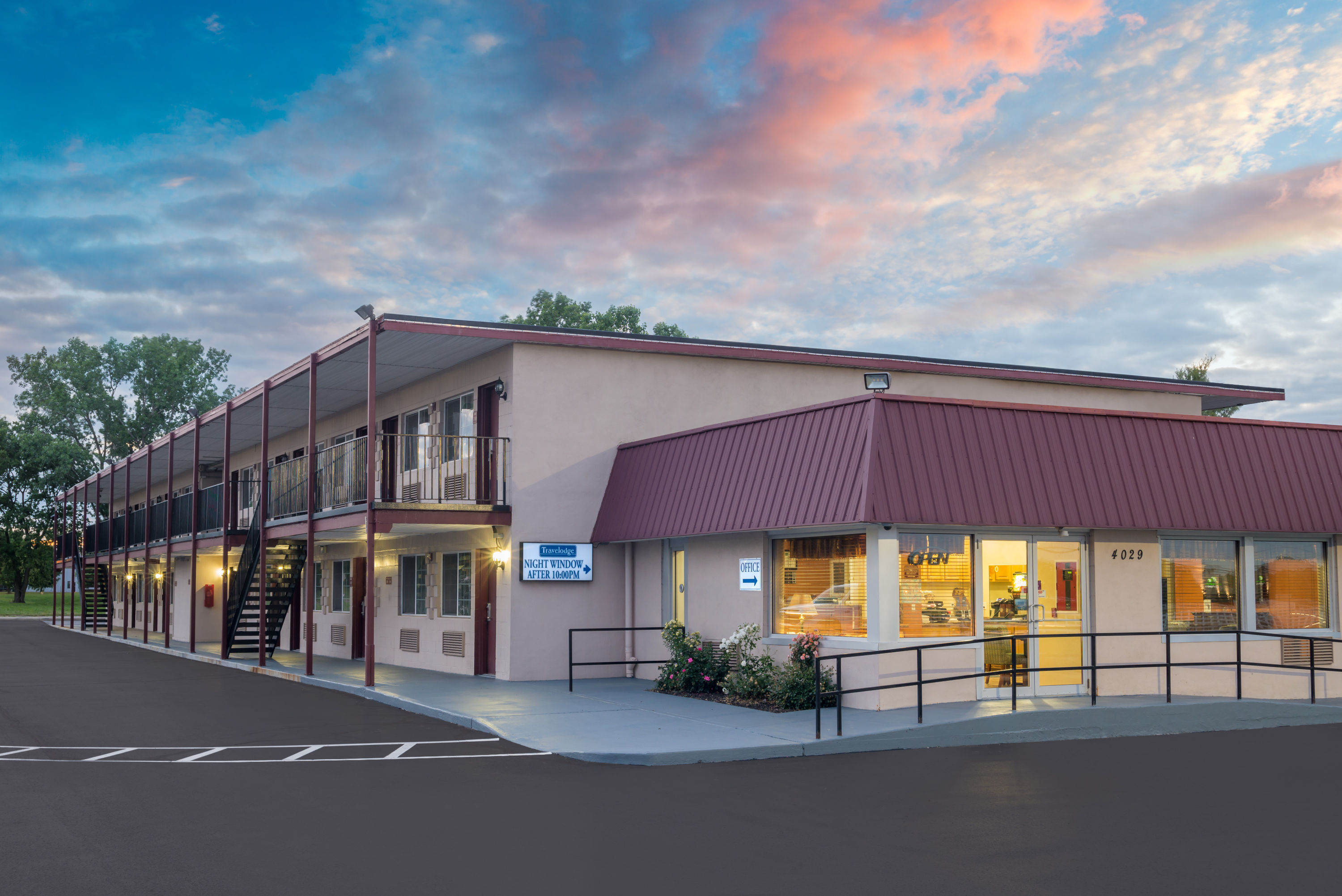 Travelodge by Wyndham Grove City / So. Columbus Grove City, OH Hotels