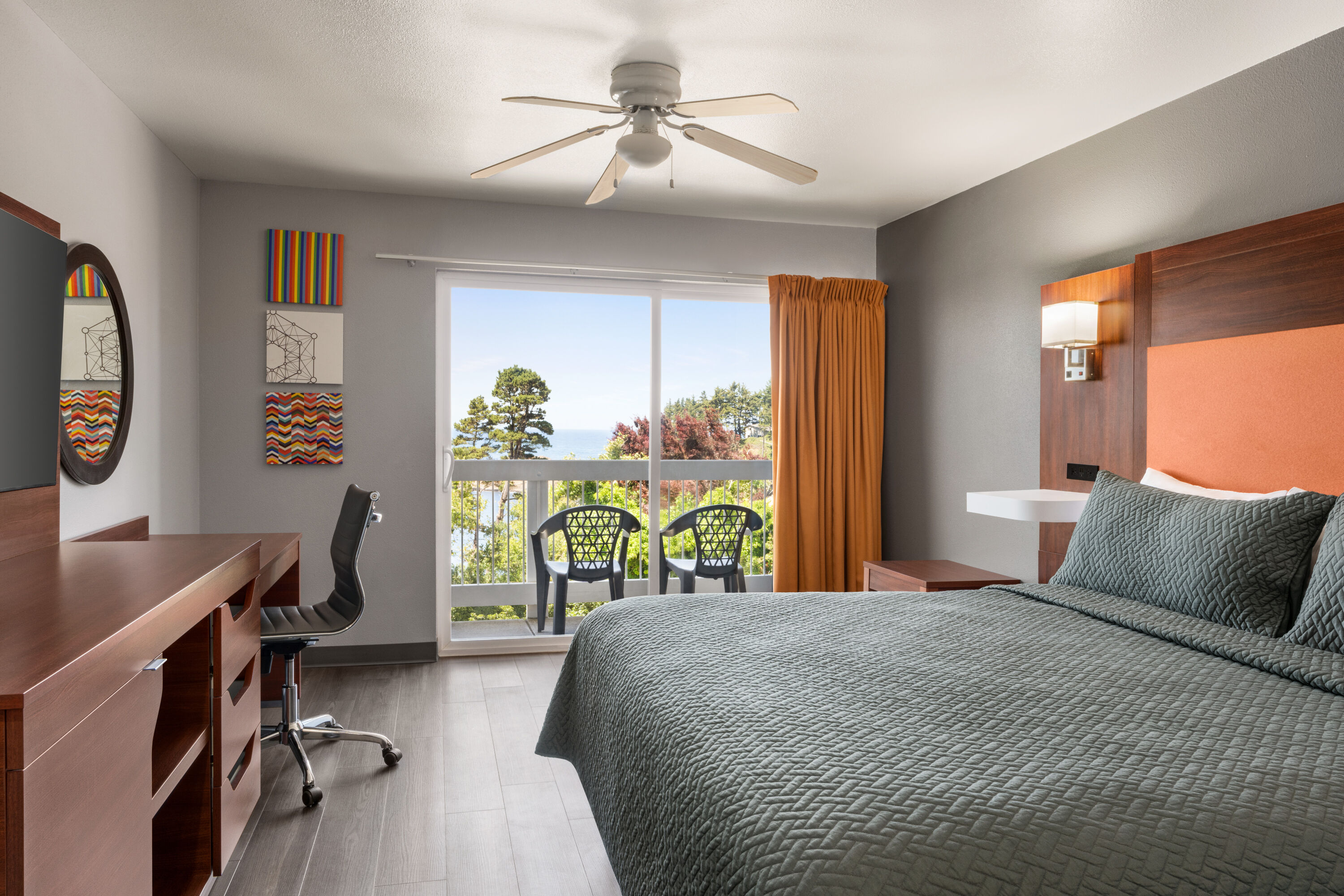 Guest room at the Travelodge by Wyndham Depoe Bay in Depoe Bay, Oregon