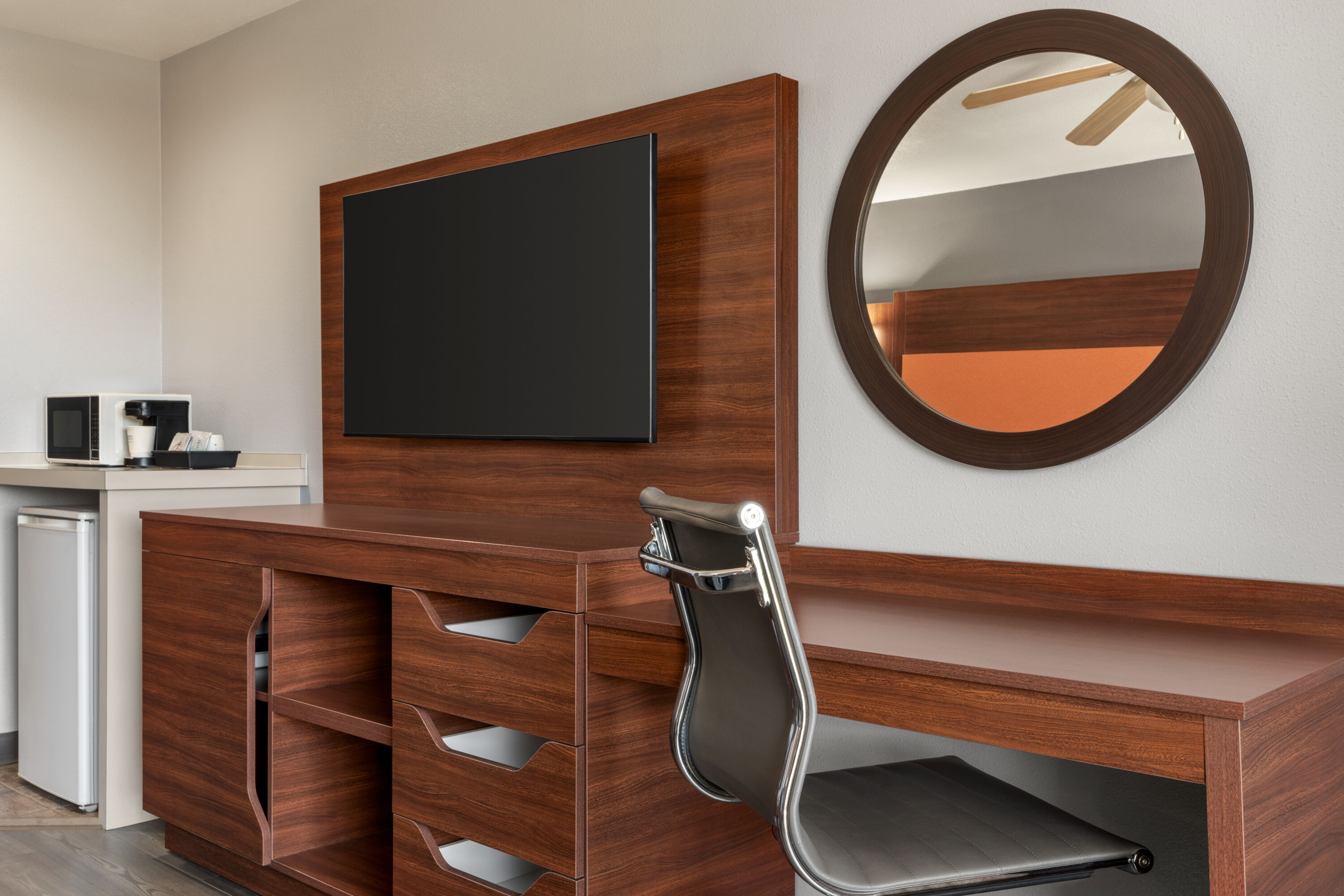 Guest room at the Travelodge by Wyndham Depoe Bay in Depoe Bay, Oregon