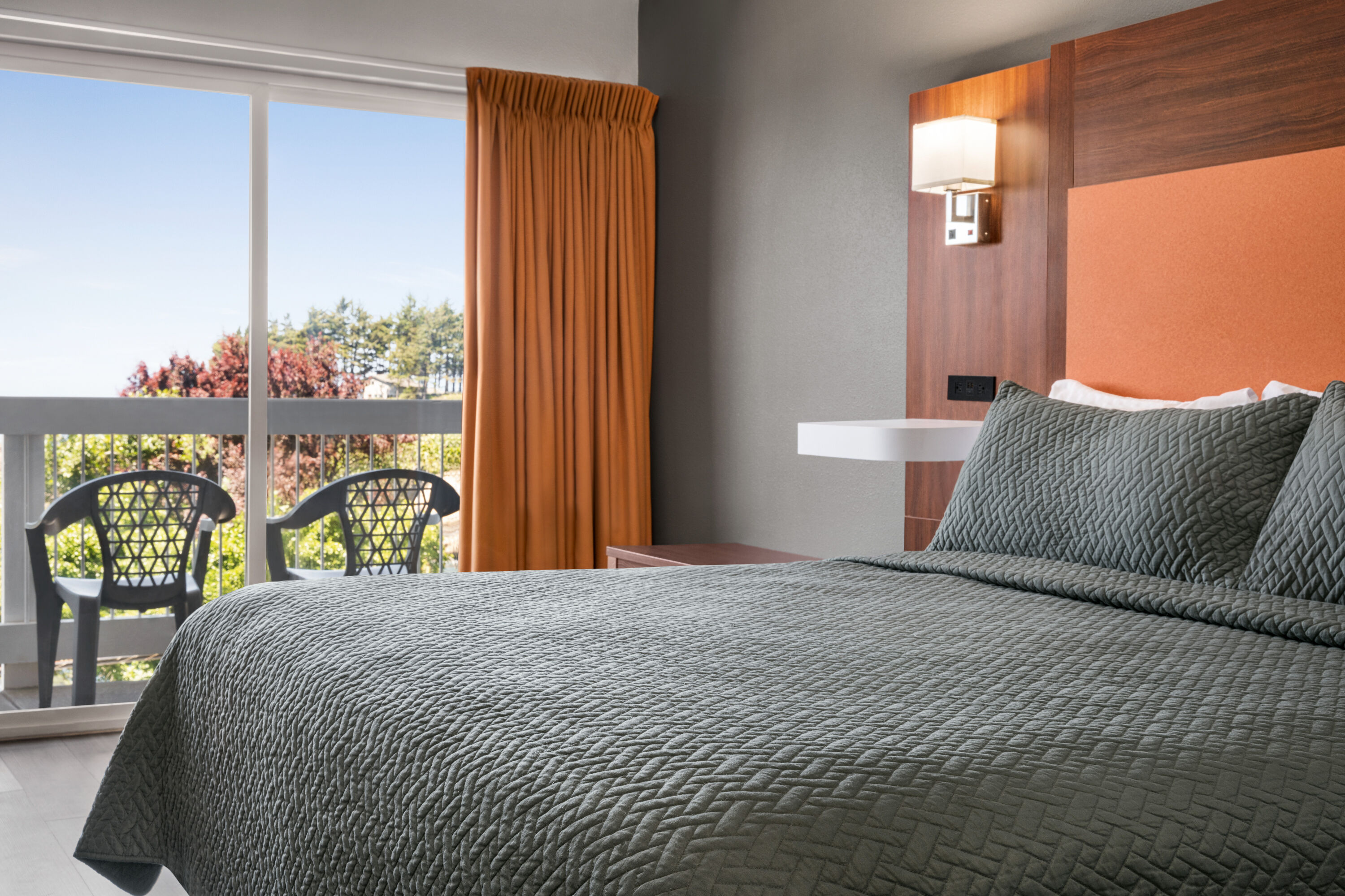 Guest room at the Travelodge by Wyndham Depoe Bay in Depoe Bay, Oregon