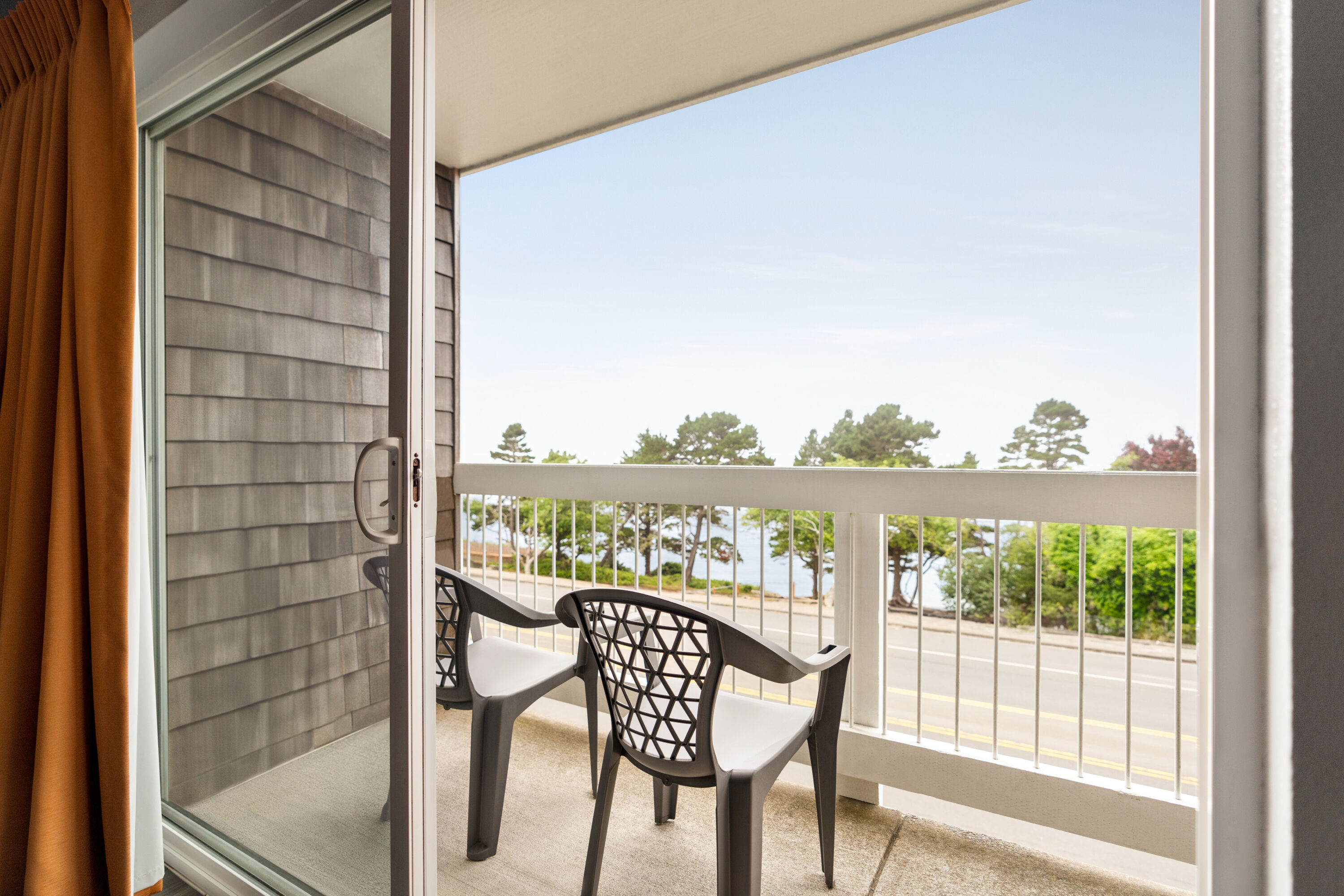 Guest room at the Travelodge by Wyndham Depoe Bay in Depoe Bay, Oregon