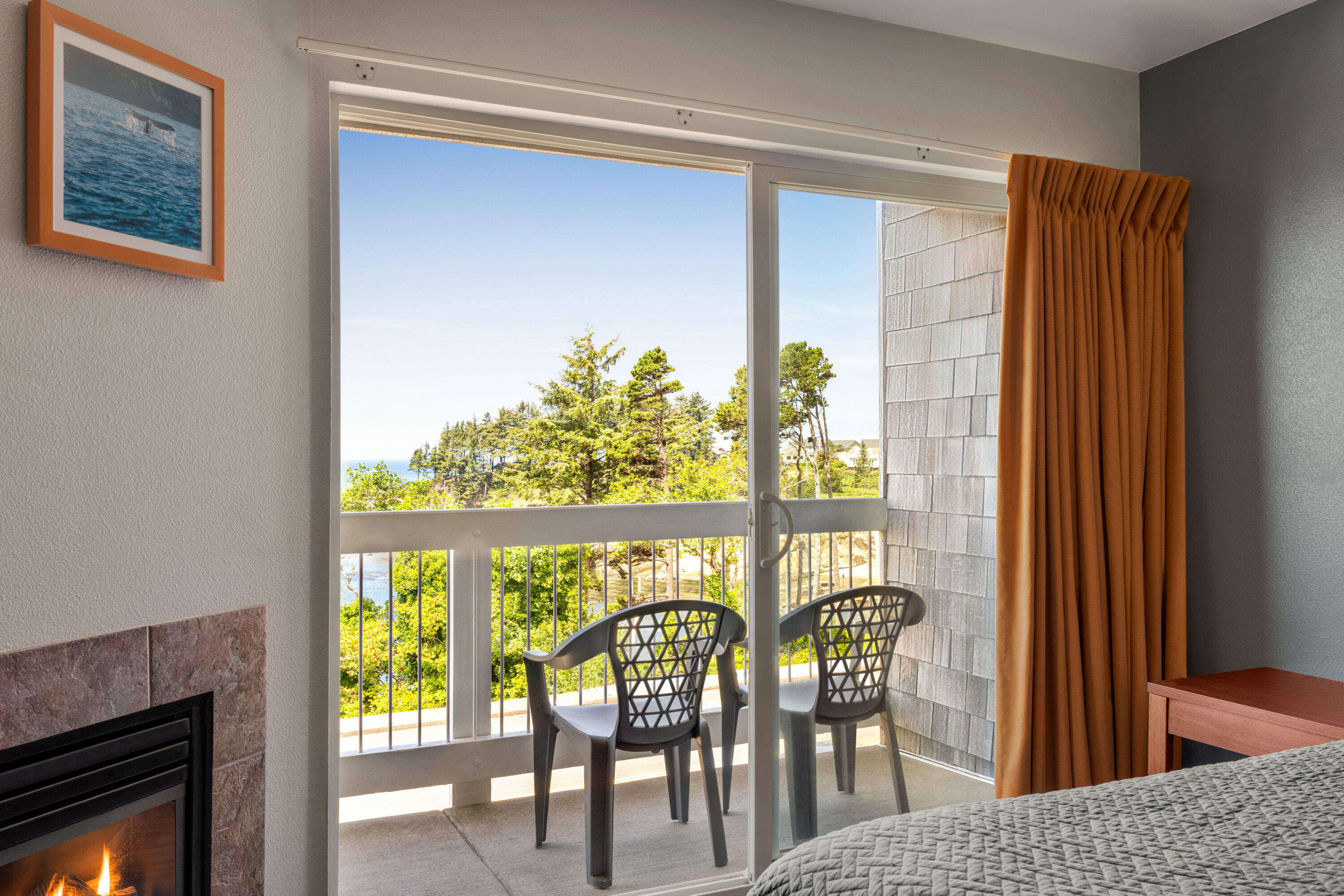 Guest room at the Travelodge by Wyndham Depoe Bay in Depoe Bay, Oregon