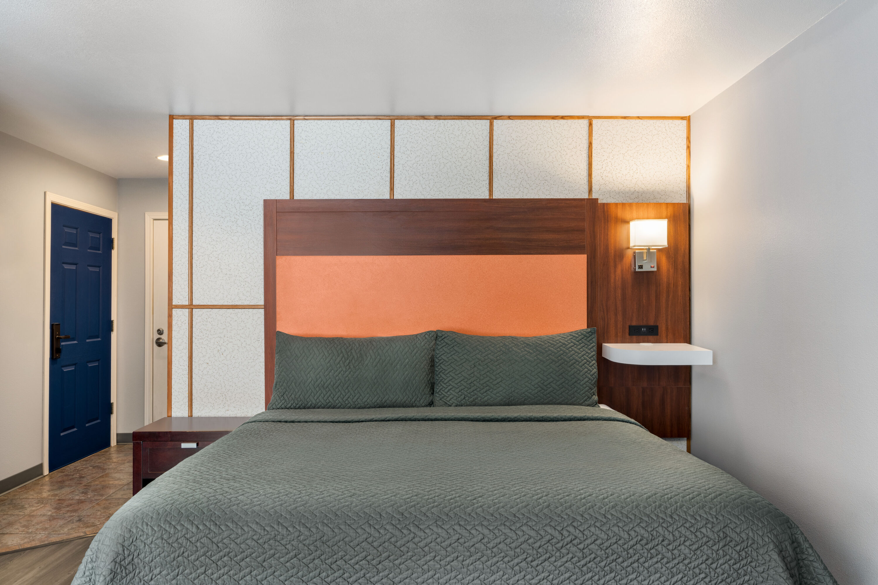 Guest room at the Travelodge by Wyndham Depoe Bay in Depoe Bay, Oregon