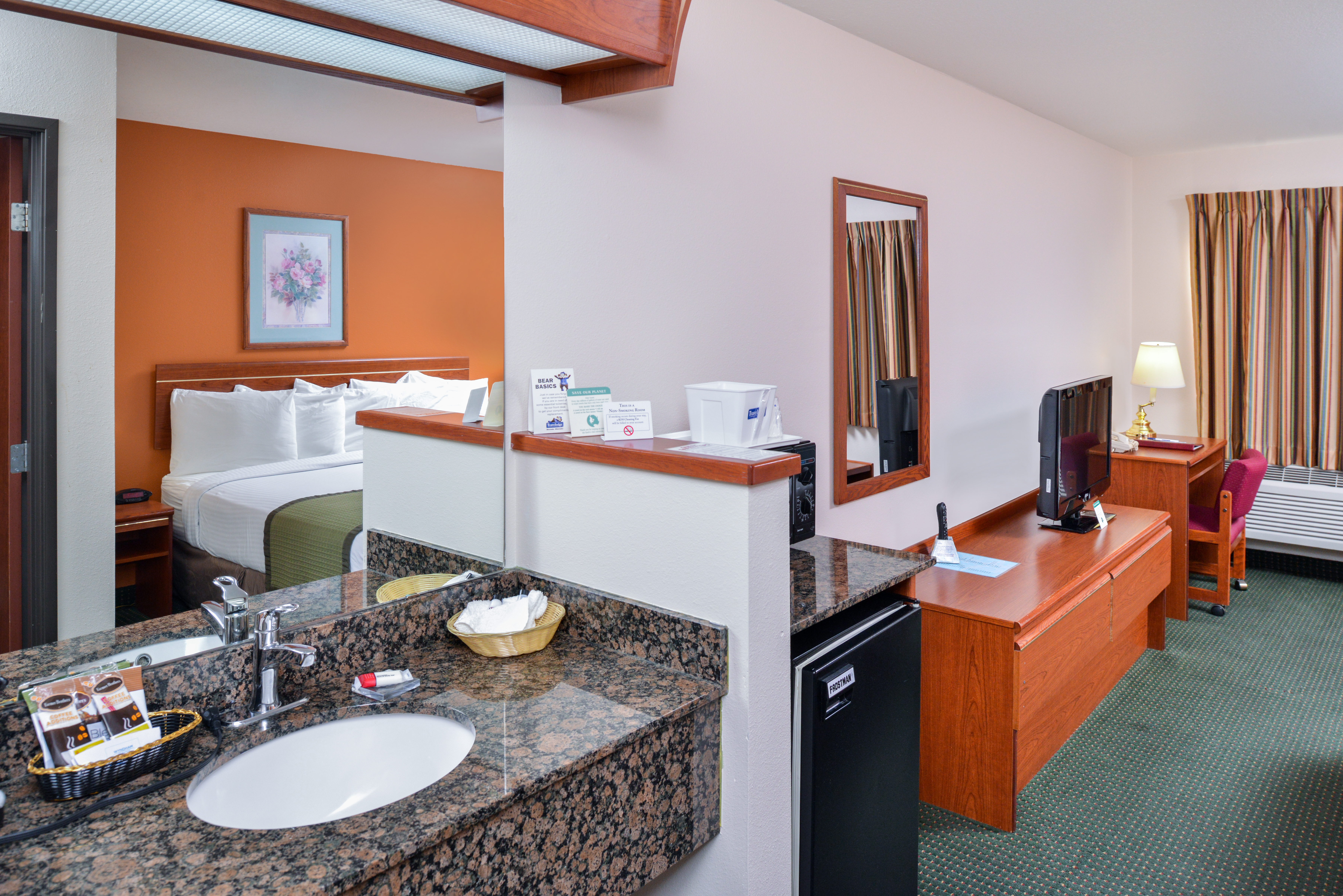 Guest room at the Travelodge Suites by Wyndham Newberg in Newberg, Oregon