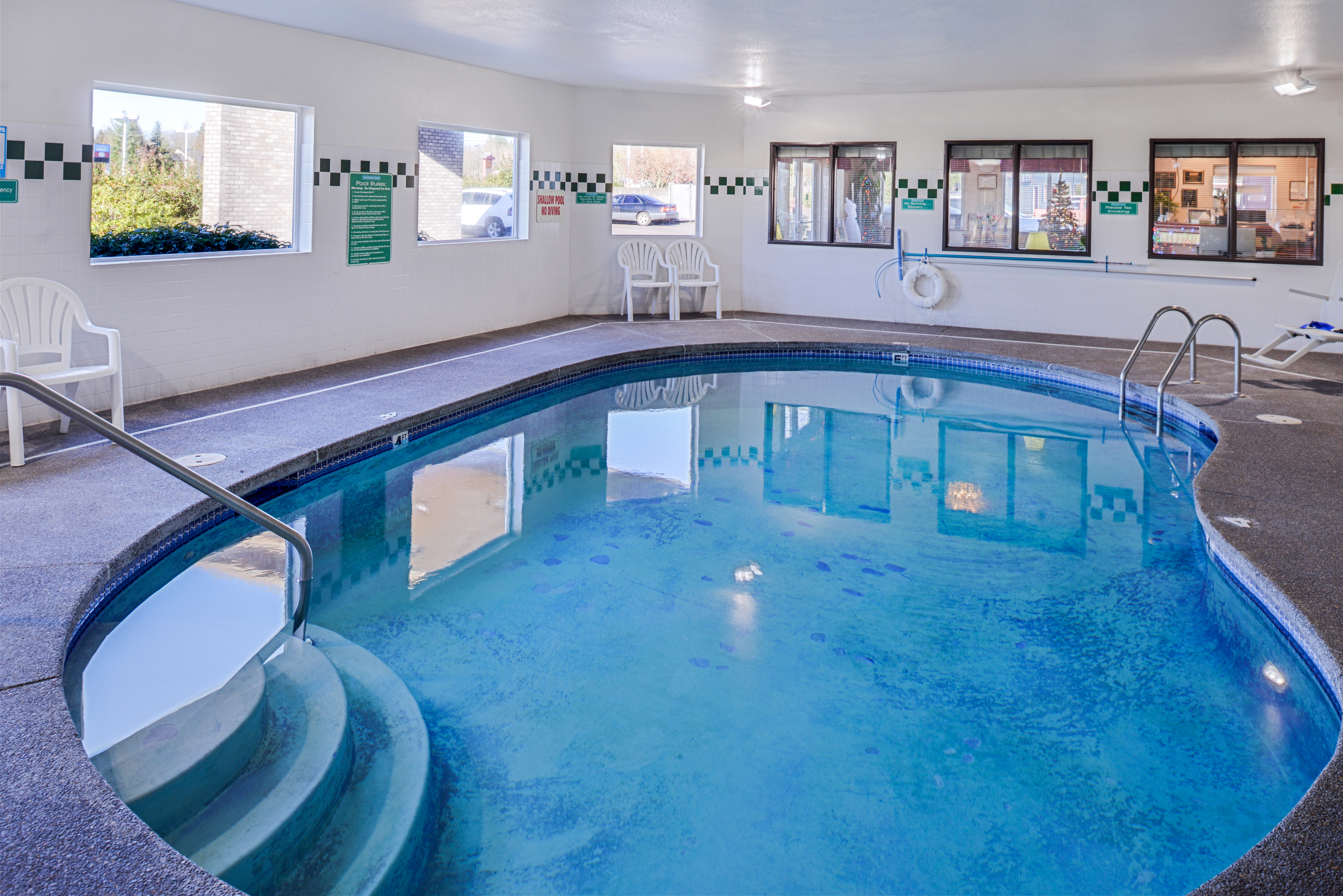 Indoor pool at the Travelodge Suites by Wyndham Newberg in Newberg, Oregon