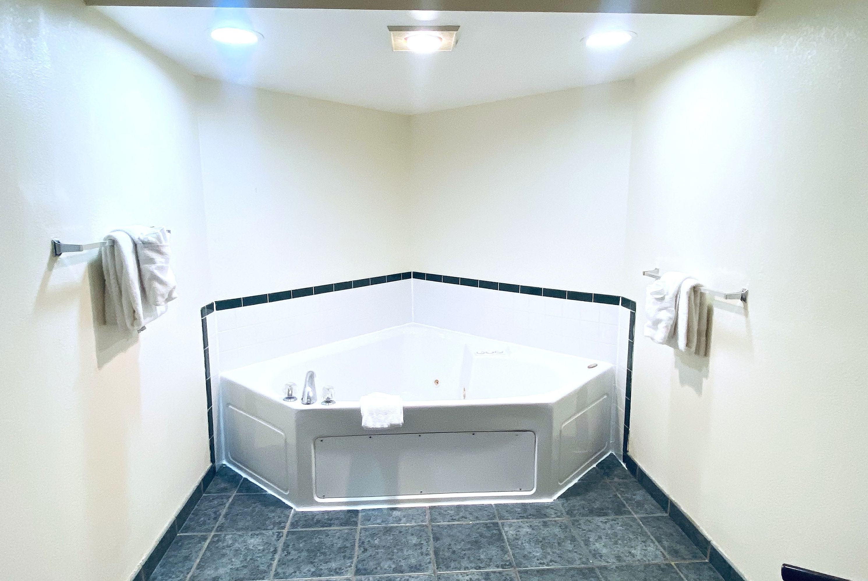 Guest room at the Travelodge by Wyndham Shamokin Dam/Selinsgrove in Shamokin Dam, Pennsylvania