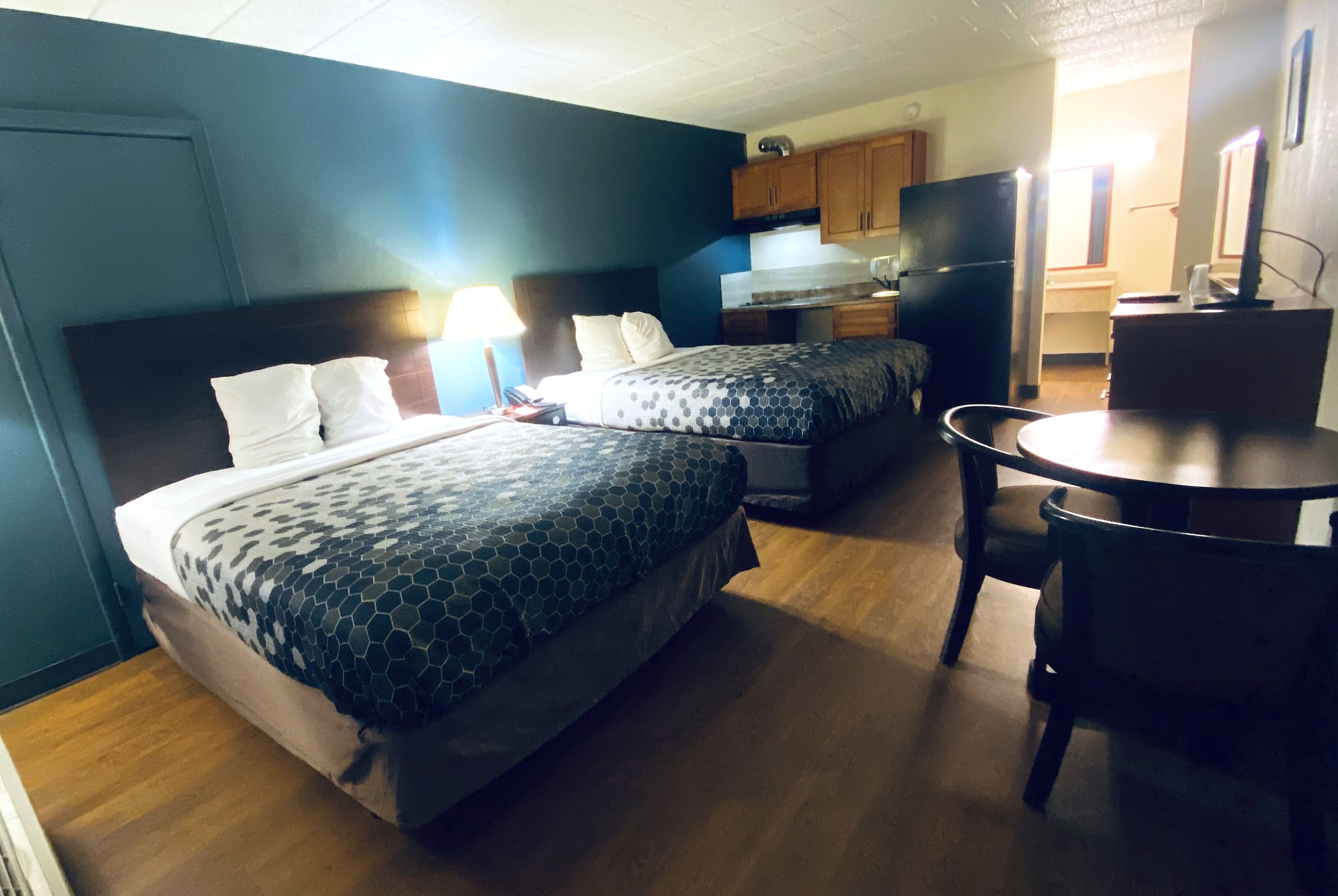 Guest room at the Travelodge by Wyndham Shamokin Dam/Selinsgrove in Shamokin Dam, Pennsylvania