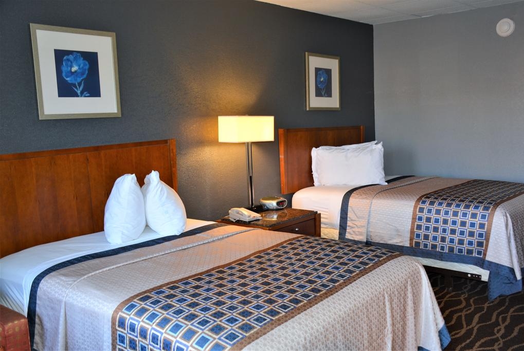 Double bed guest room at the Travelodge by Wyndham Walterboro in Walterboro, South Carolina