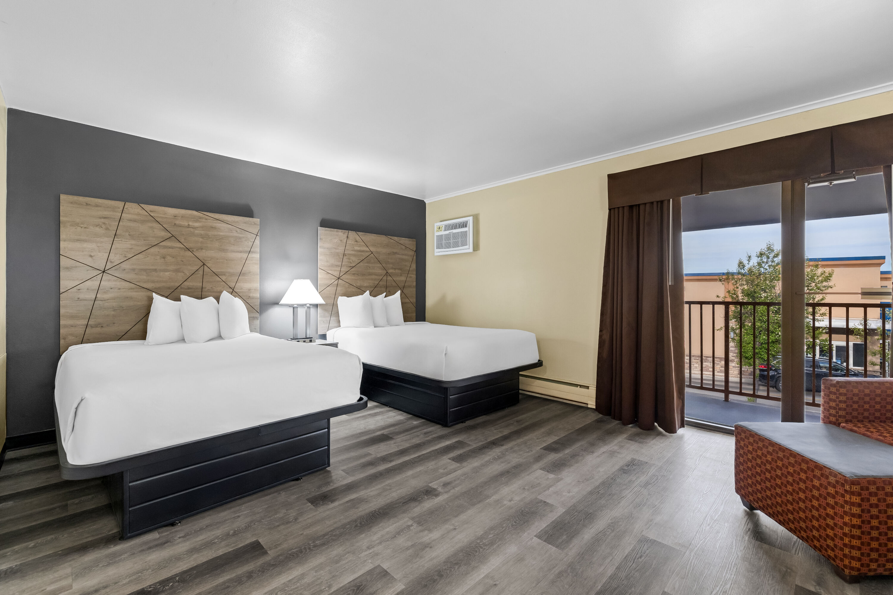 Double bed guest room at the Travelodge by Wyndham Rapid City in Rapid City, South Dakota