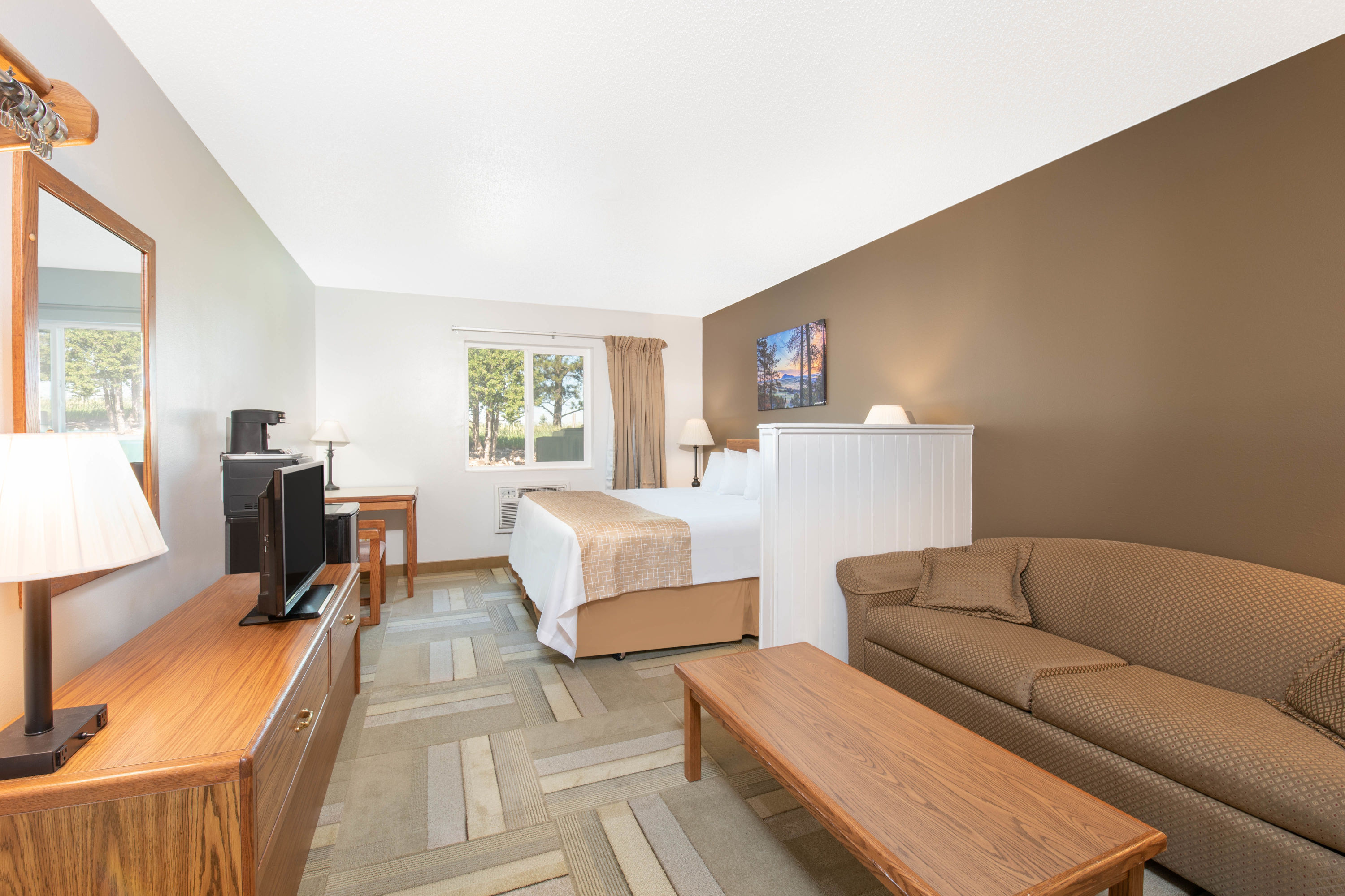 Travelodge by Wyndham Spearfish Spearfish, SD Hotels