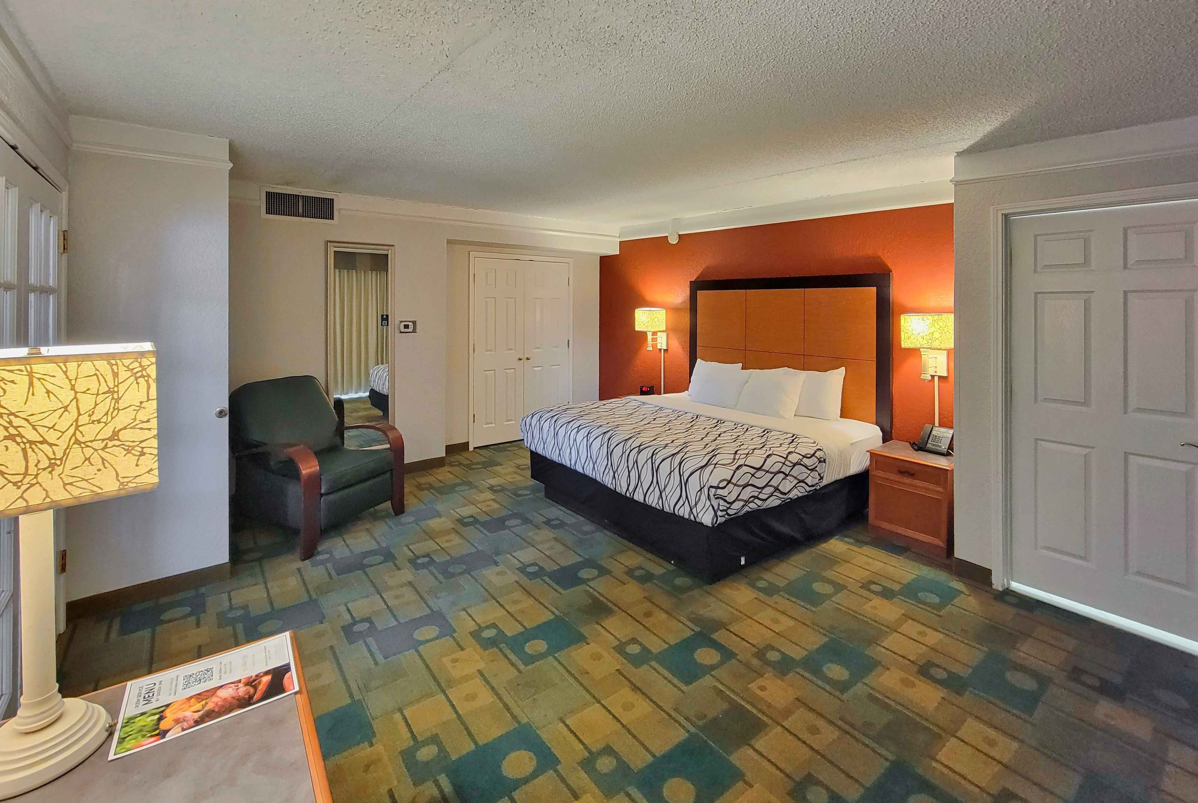 Guest room at the Travelodge by Wyndham Amarillo West Medical Center in Amarillo, Texas