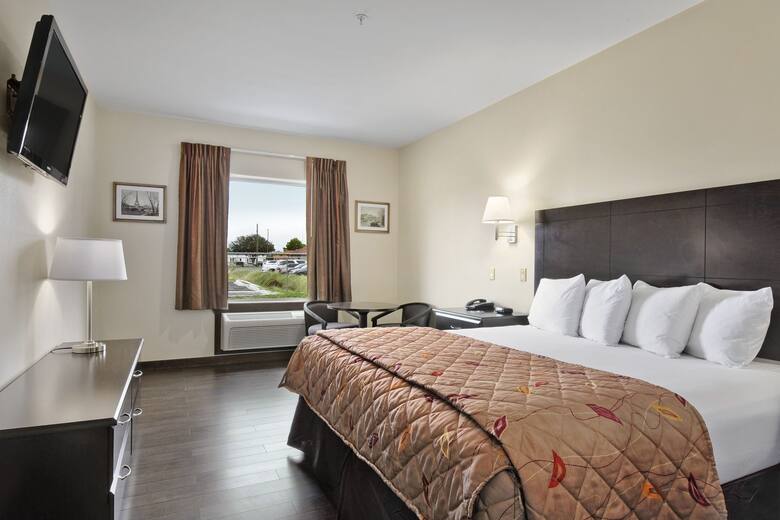 Guest room at the Travelodge Pharr/McAllen in Pharr, Texas
