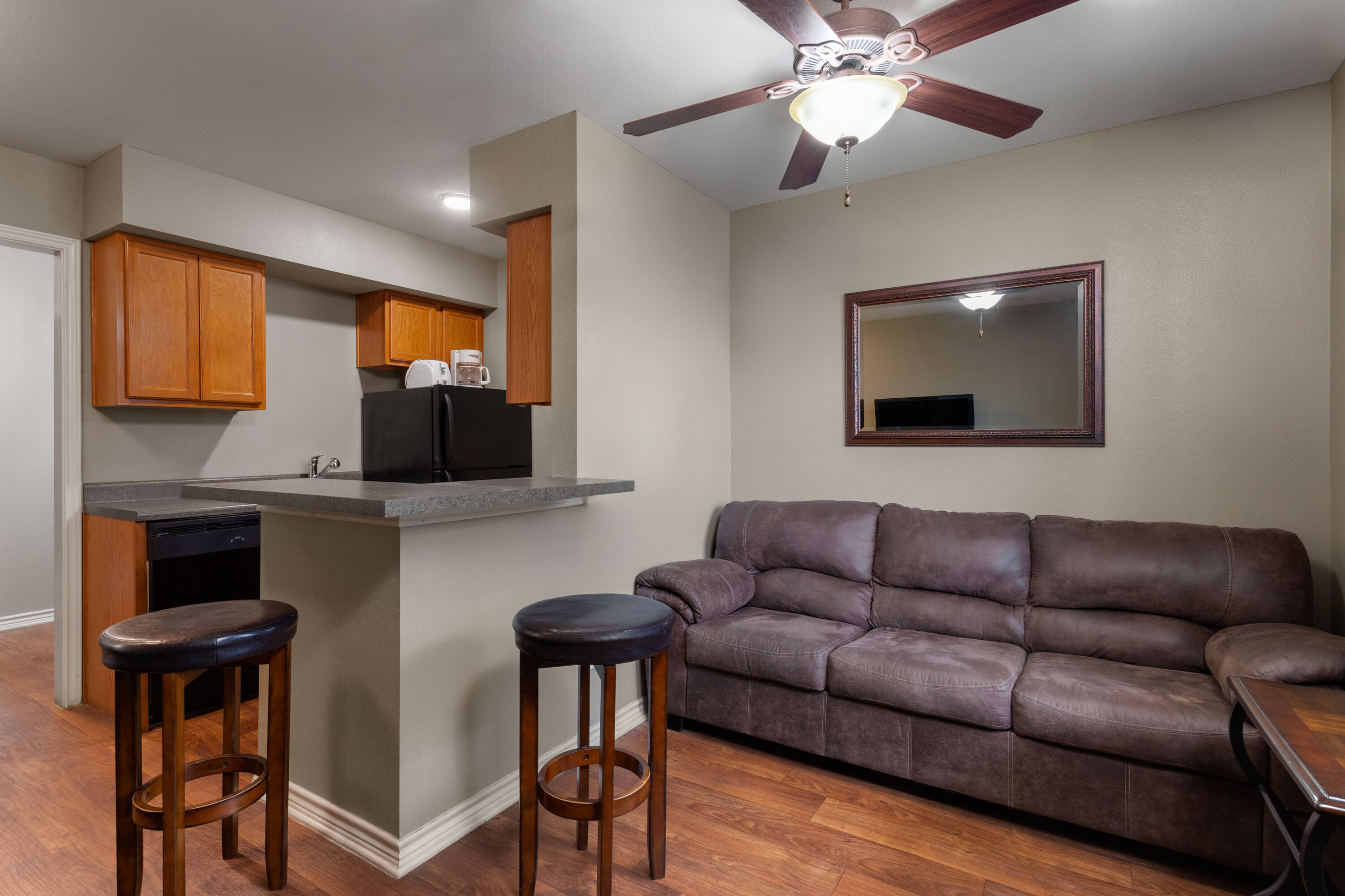 Eagles Den Three Rivers Texas a Travelodge by Wyndham suite in Three Rivers, Texas